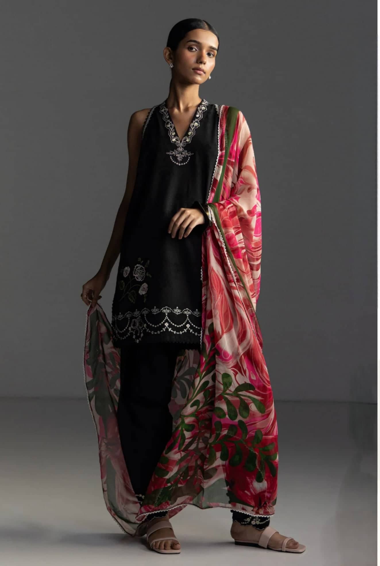 img_coco_lawn_by_zara_shahjahan_awwal_boutique