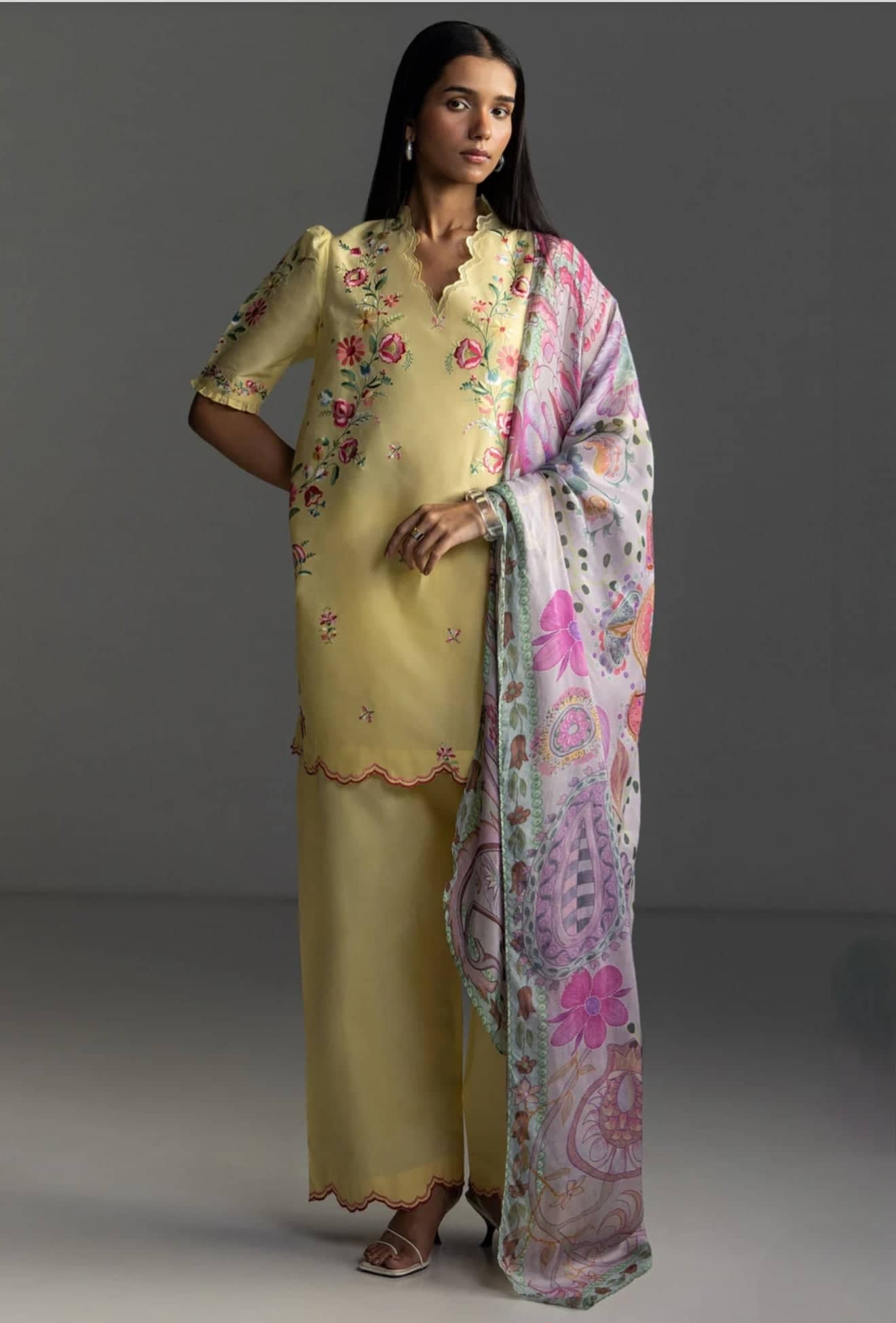 img_coco_lawn_by_zara_shahjahan_awwal_boutique