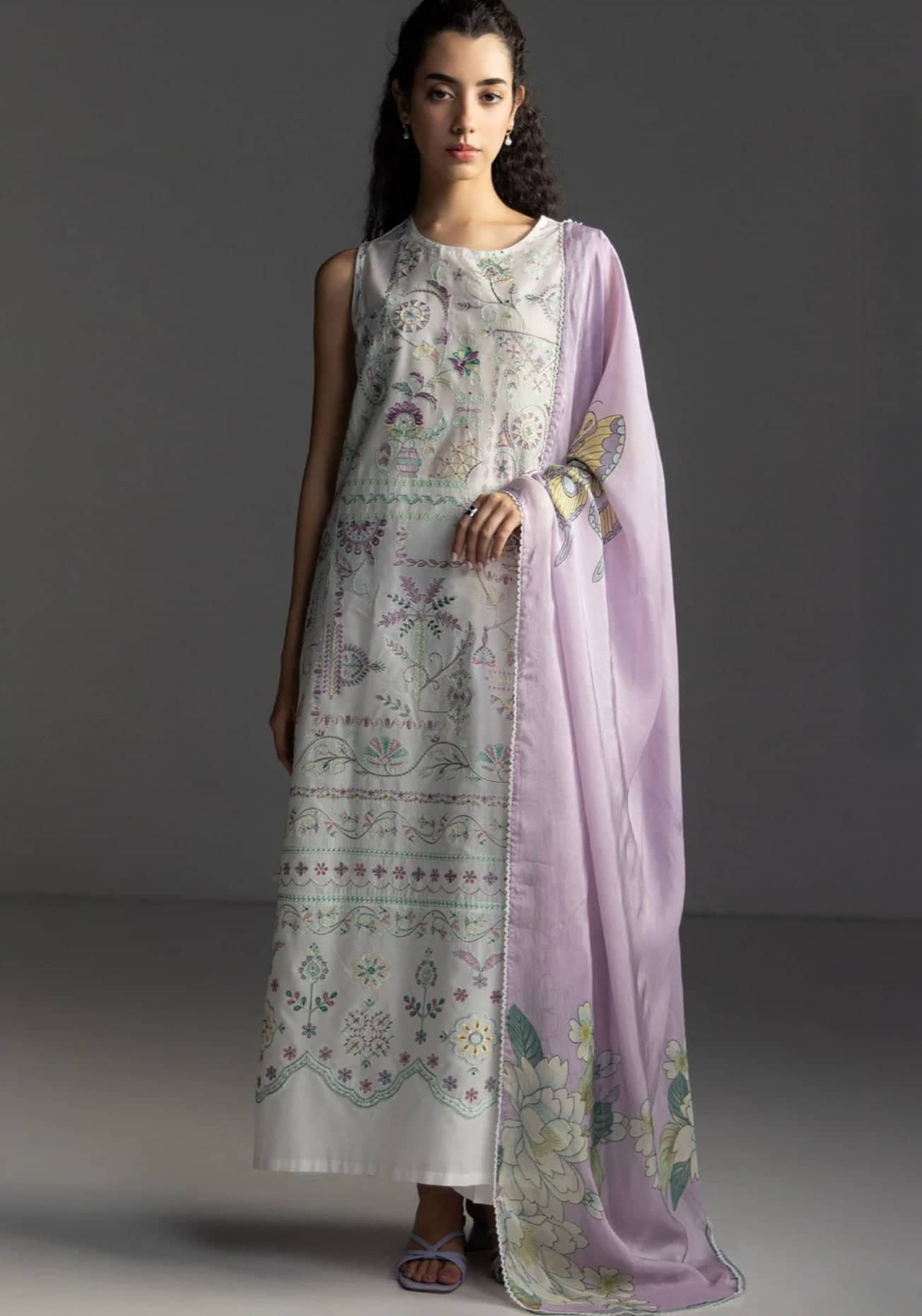 img_coco_lawn_by_zara_shahjahan_awwal_boutique