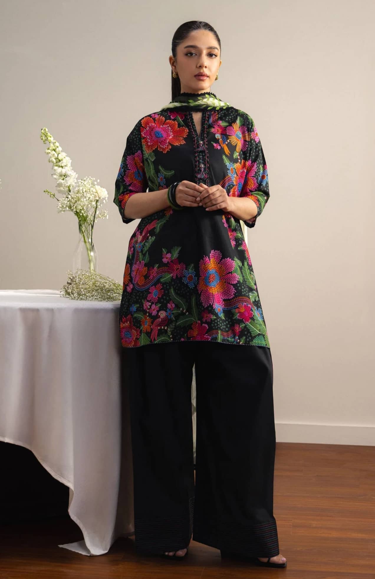 img_zara_shahjahan_coco_prints_awwal_boutique