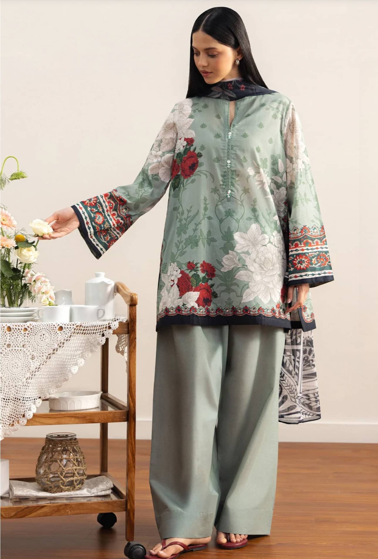 img_zara_shahjahan_coco_prints_awwal_boutique