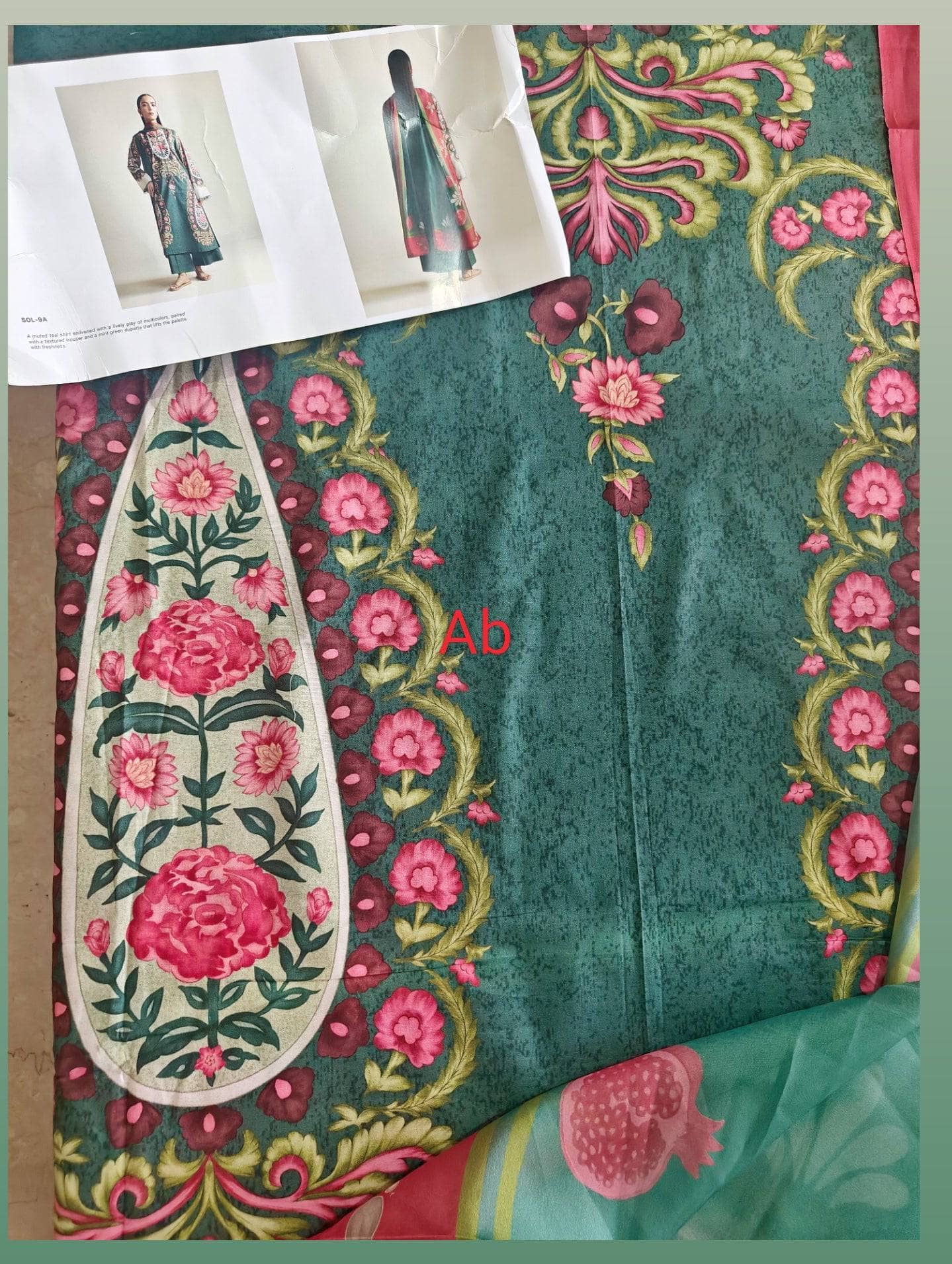 img_zara_shahjahan_coco_prints_awwal_boutique