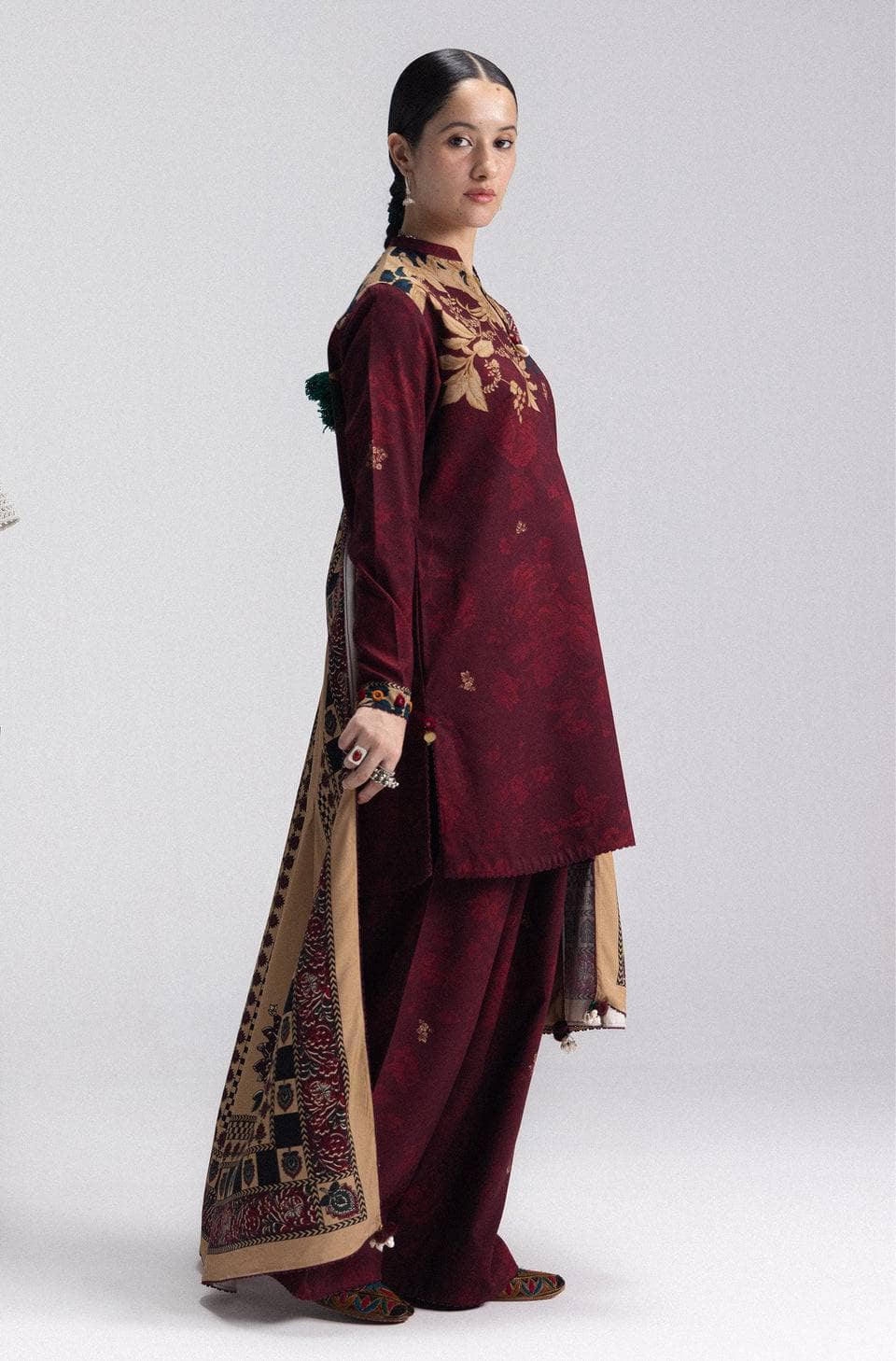 Zara Shahjahan Coco Winter 26/Iris-8A