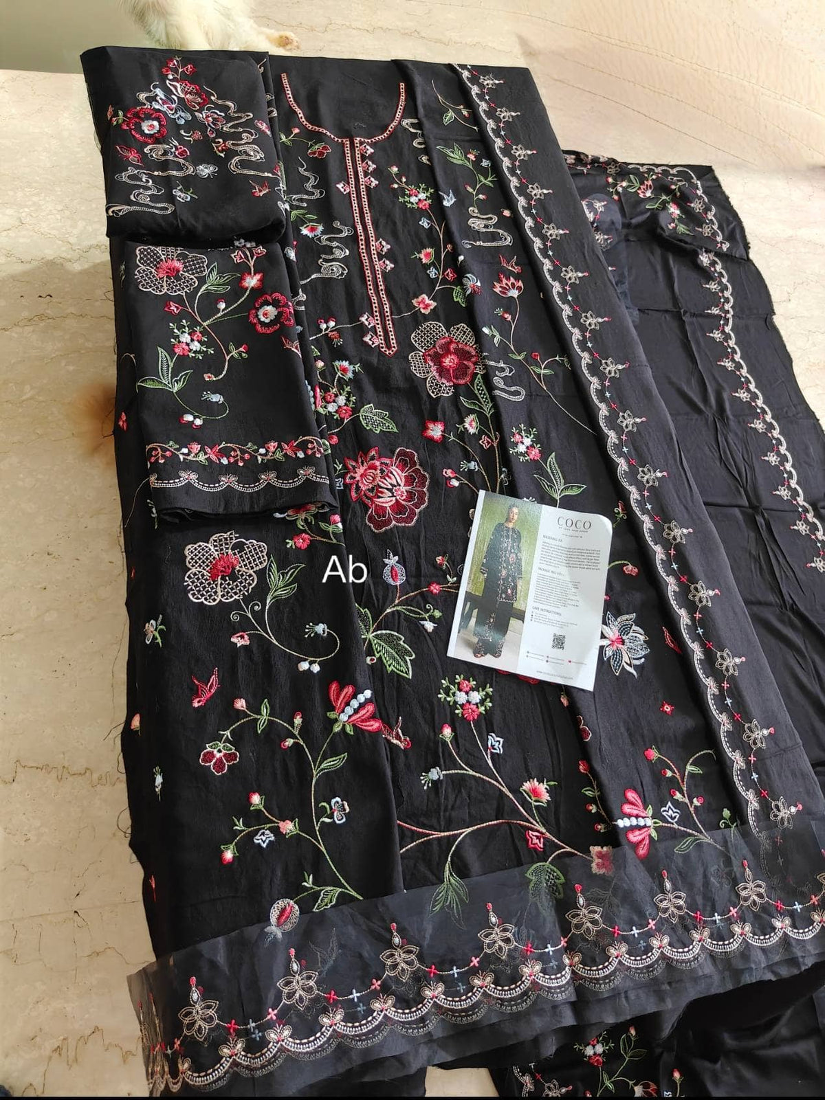 Open Pic/Hot🔥Seller/Zara Shahjahan Coco Winter 26/Embroideried/Nairang 8A/Black/Botanical Details