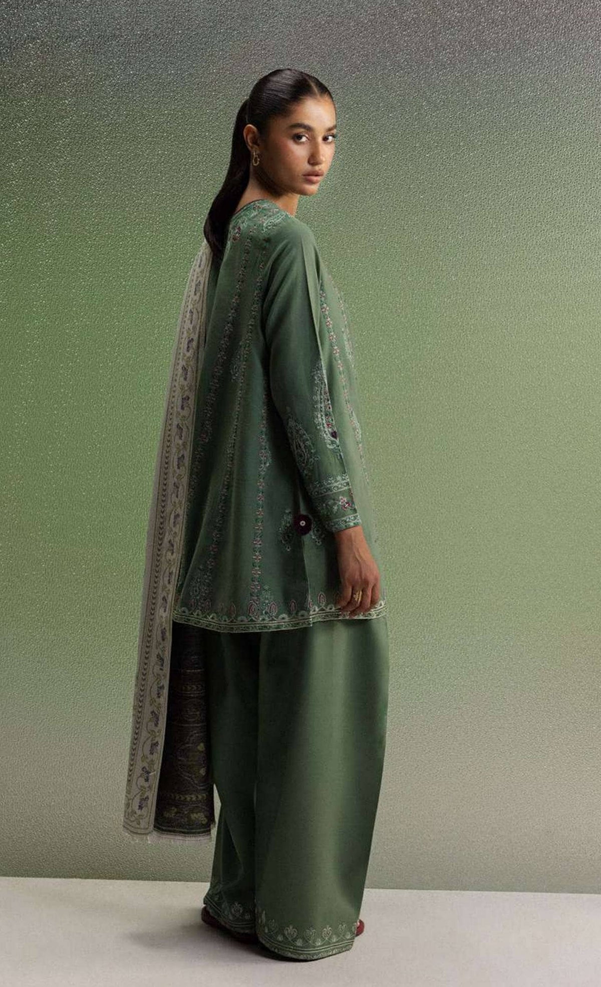 Zara Shahjahan Coco Winter 26/Embroideried/Sard 1B/Soft Olive/Kashmiri Heritage Embroideries