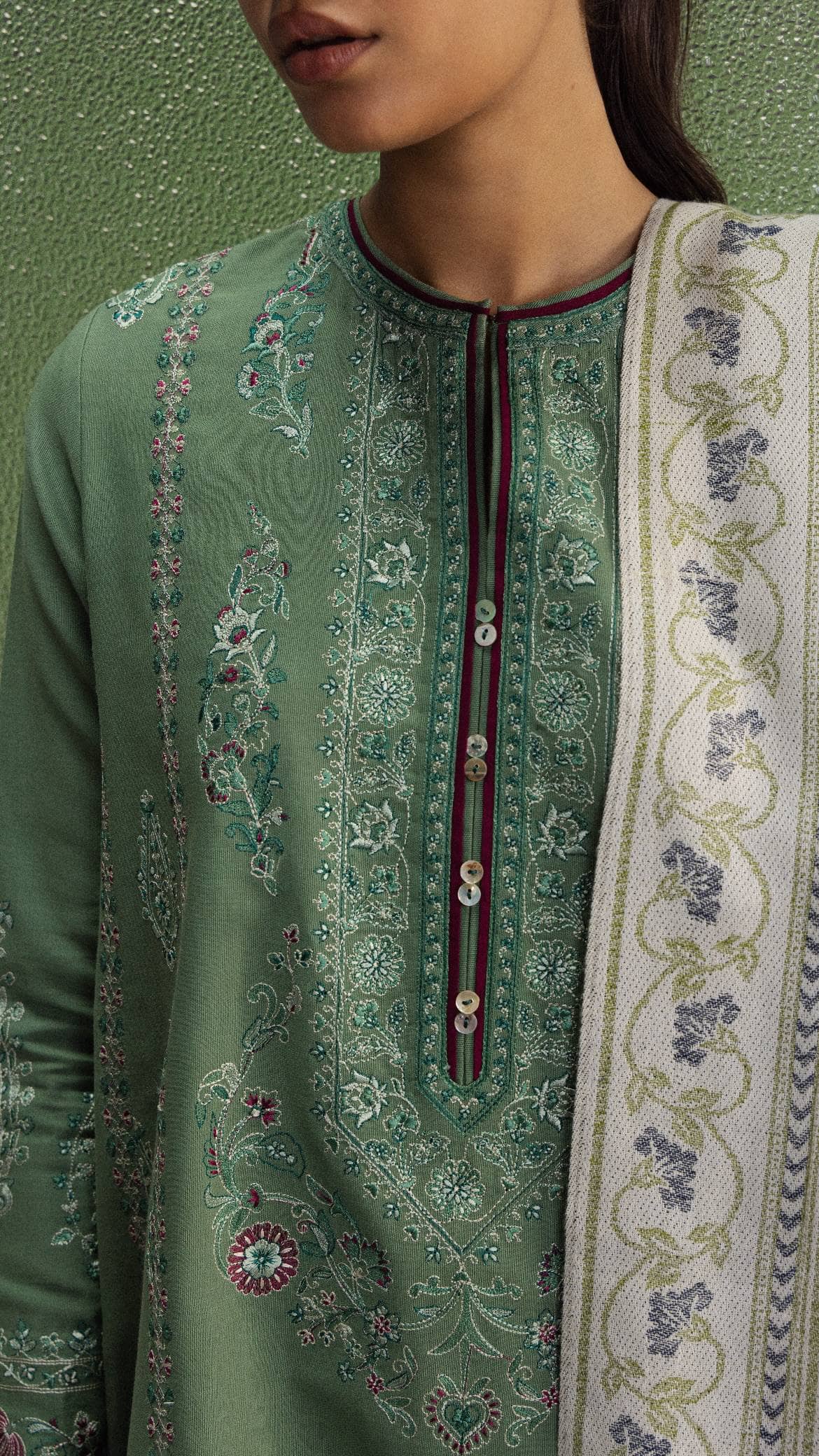 img_coco_winter_embroidered_awwal_boutique