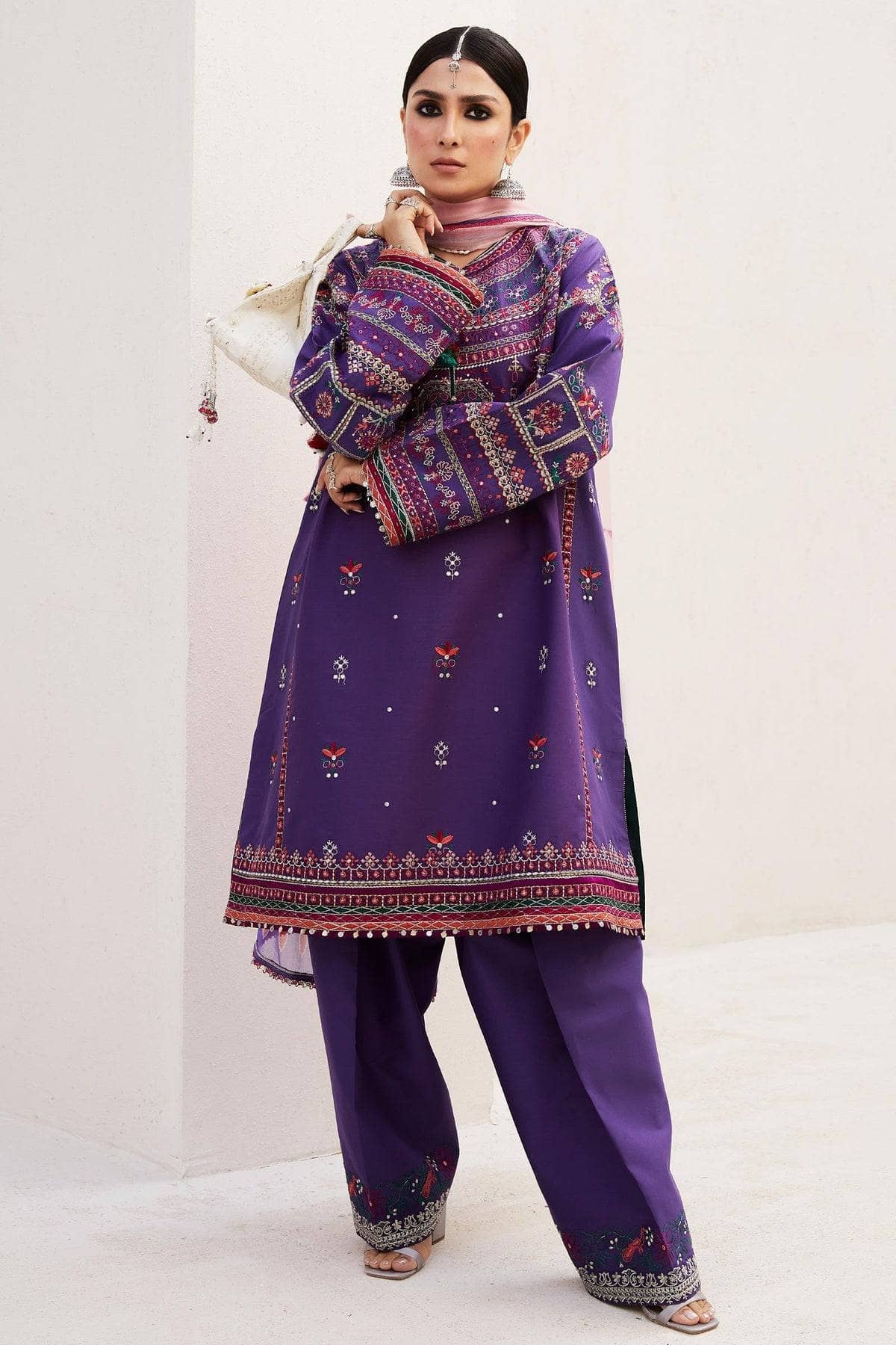 img_zara_shahjahan_lawn_24_awwal_boutique