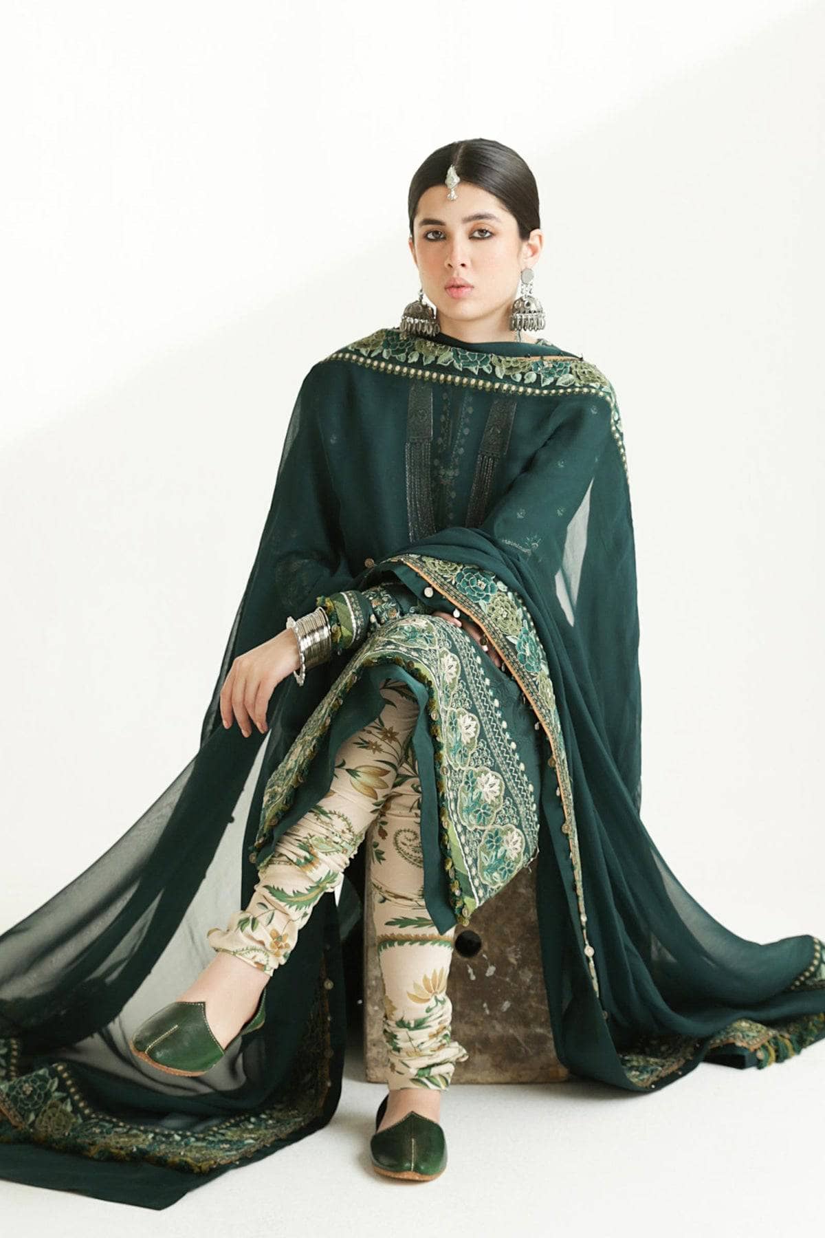 img_zara_shahjahan_lawn_24_awwal_boutique