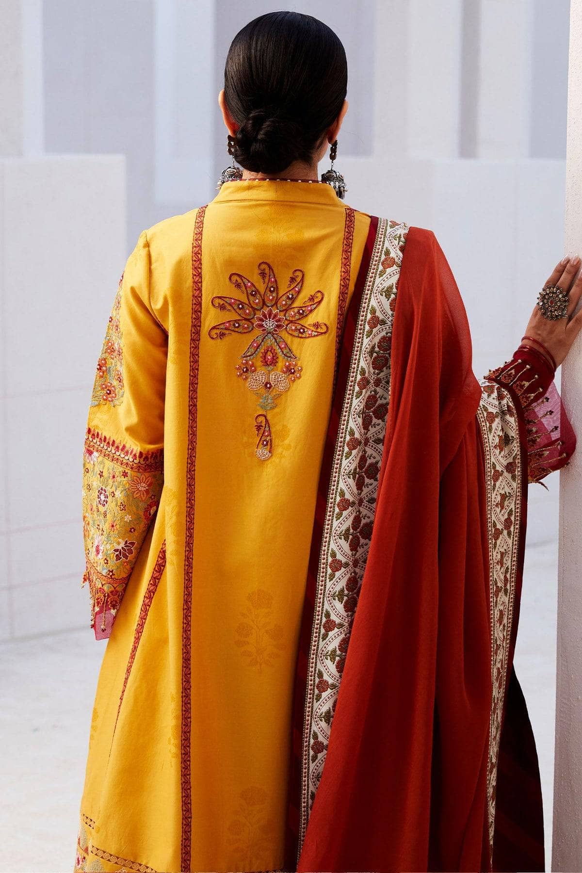 img_zara_shahjahan_lawn_24_awwal_boutique