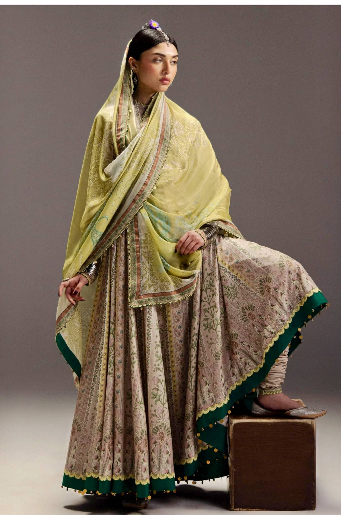 img_zara_shahjahan_anarkali_lawn_awwal_boutique