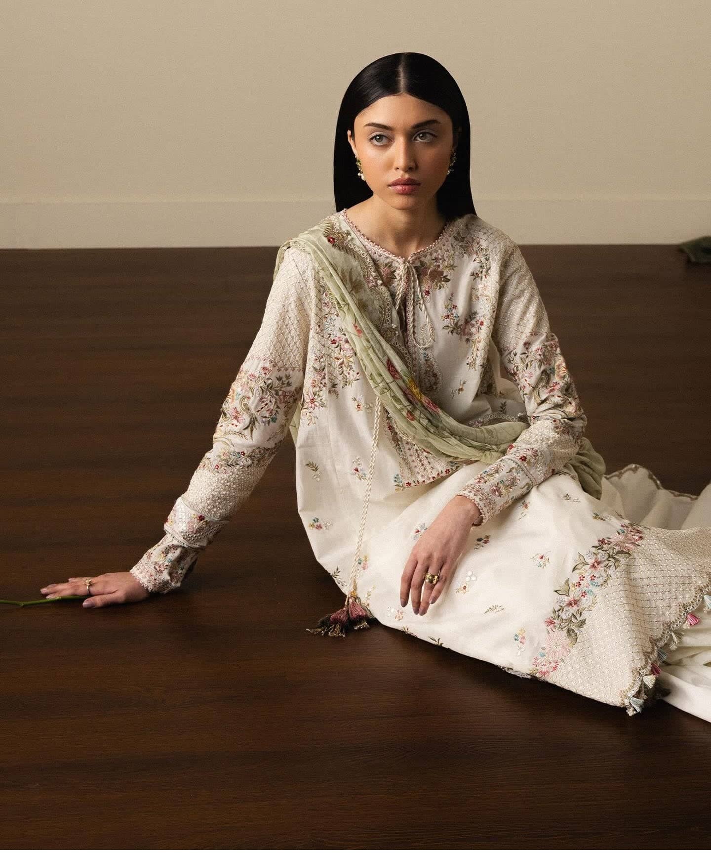 Restocked/Zara Shahjahan Satori 26/Shiori-D5