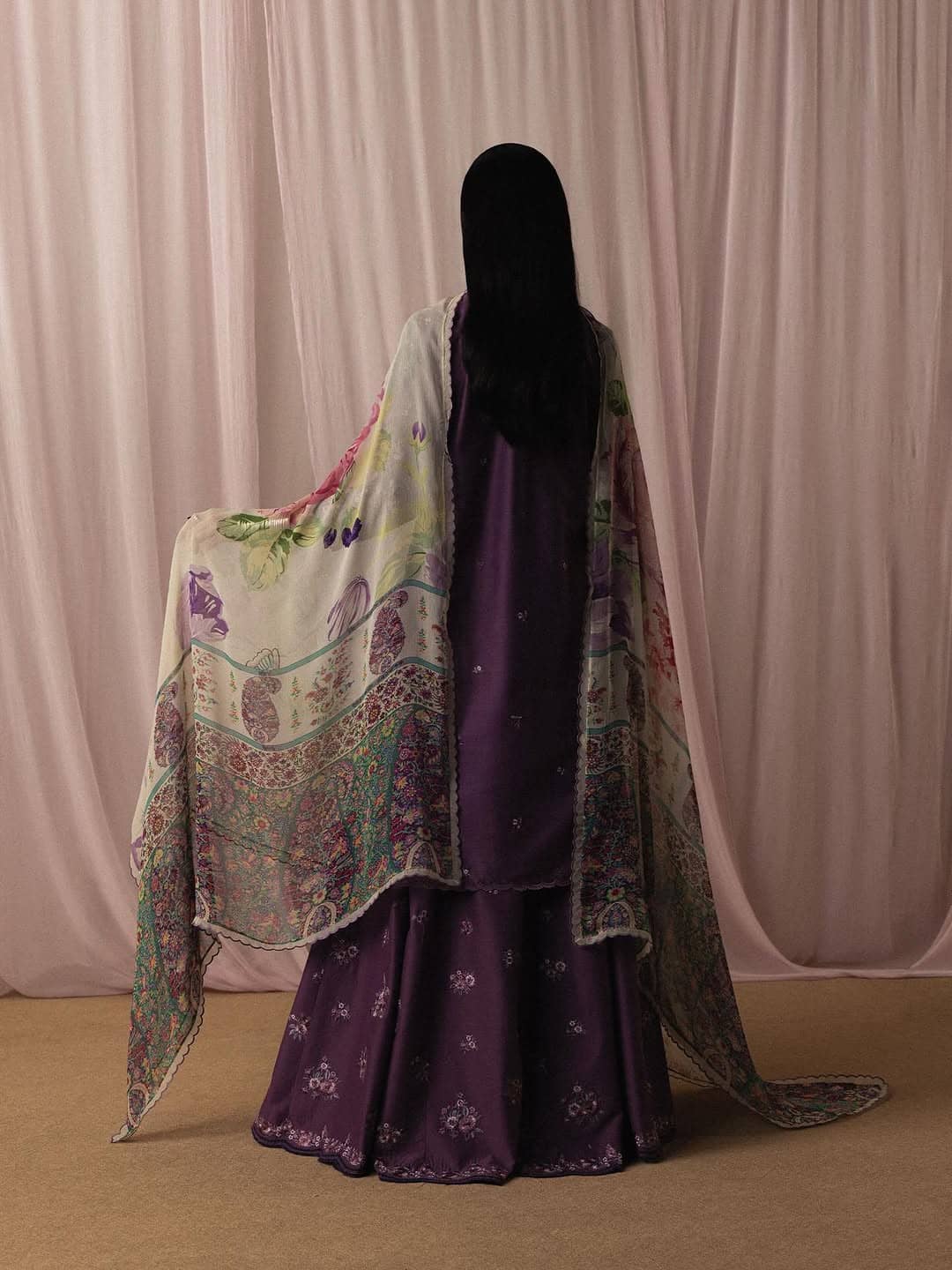 img_zara_shahjahan_satori_prints_awwal_boutique