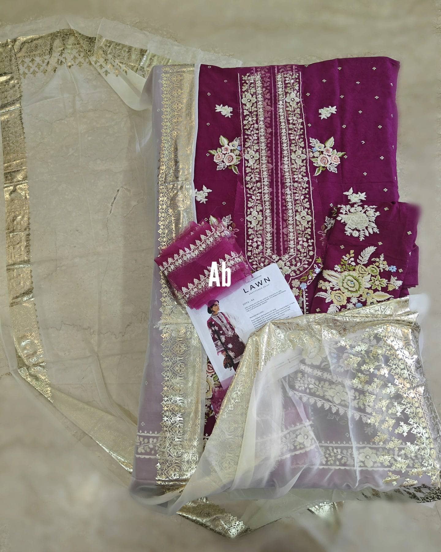 img_zara_shahjahn_lawn_24_awwal_boutique