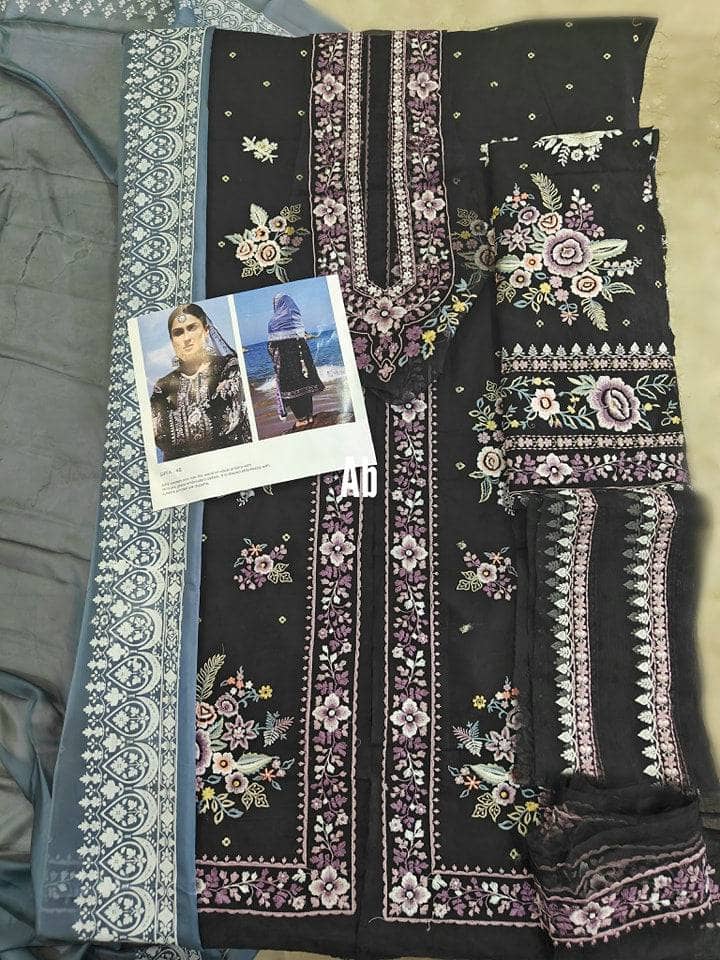 Img_zara_shahjahan_lawn_awwal_boutique