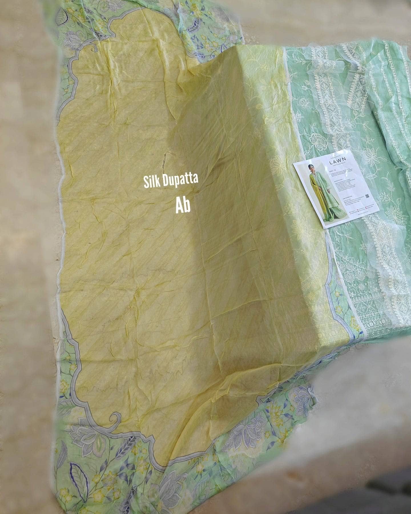 img_zara_shahjahan_lawn_24_awwal_boutique