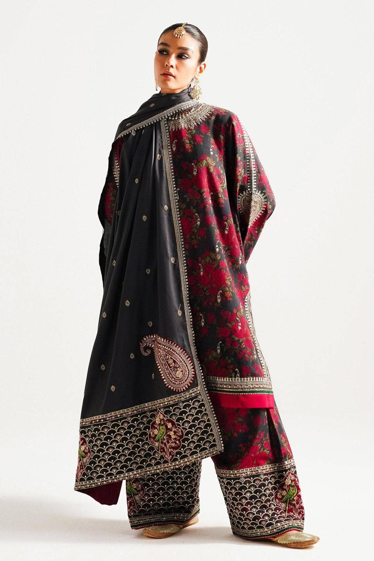 img_zara_shahjahan_winter_23_awwal_boutique