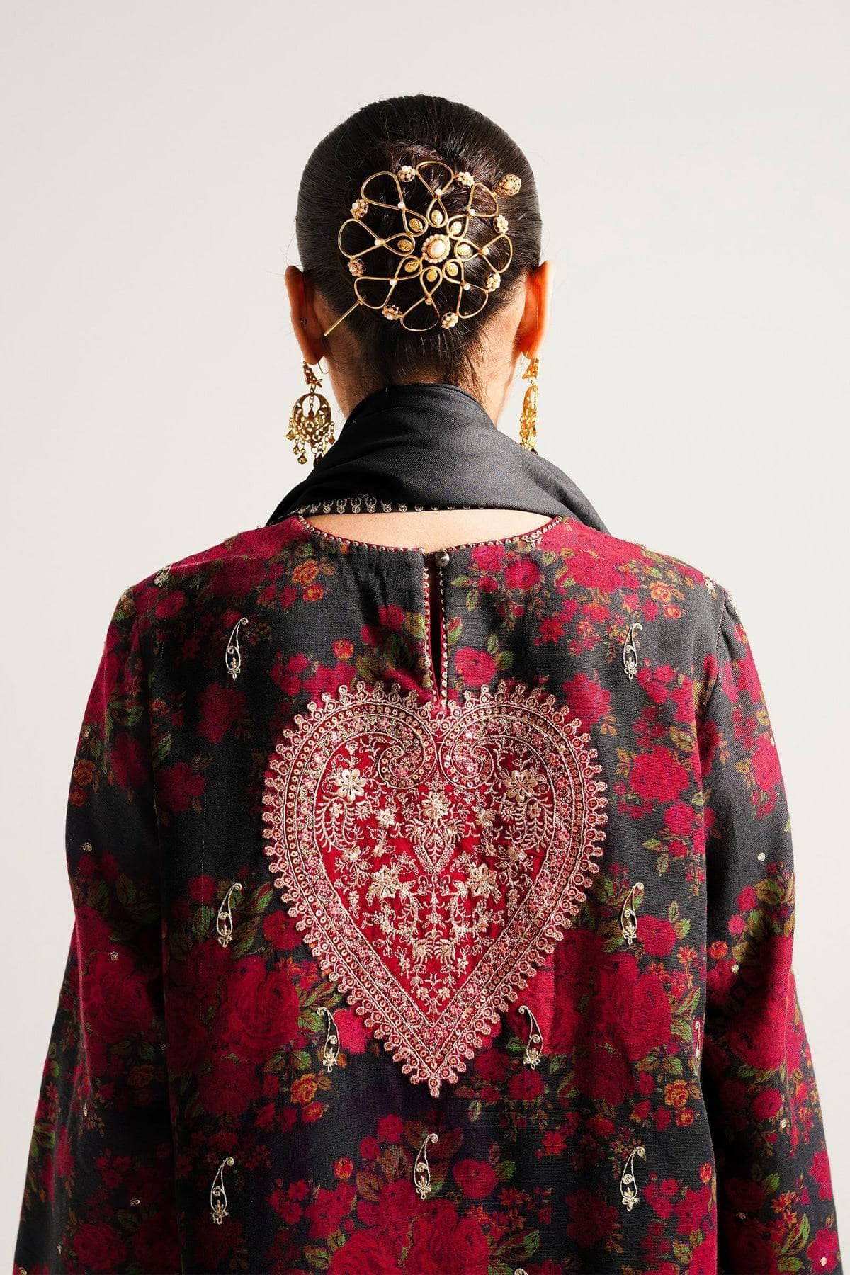 img_zara_shahjahan_winter_23_awwal_boutique