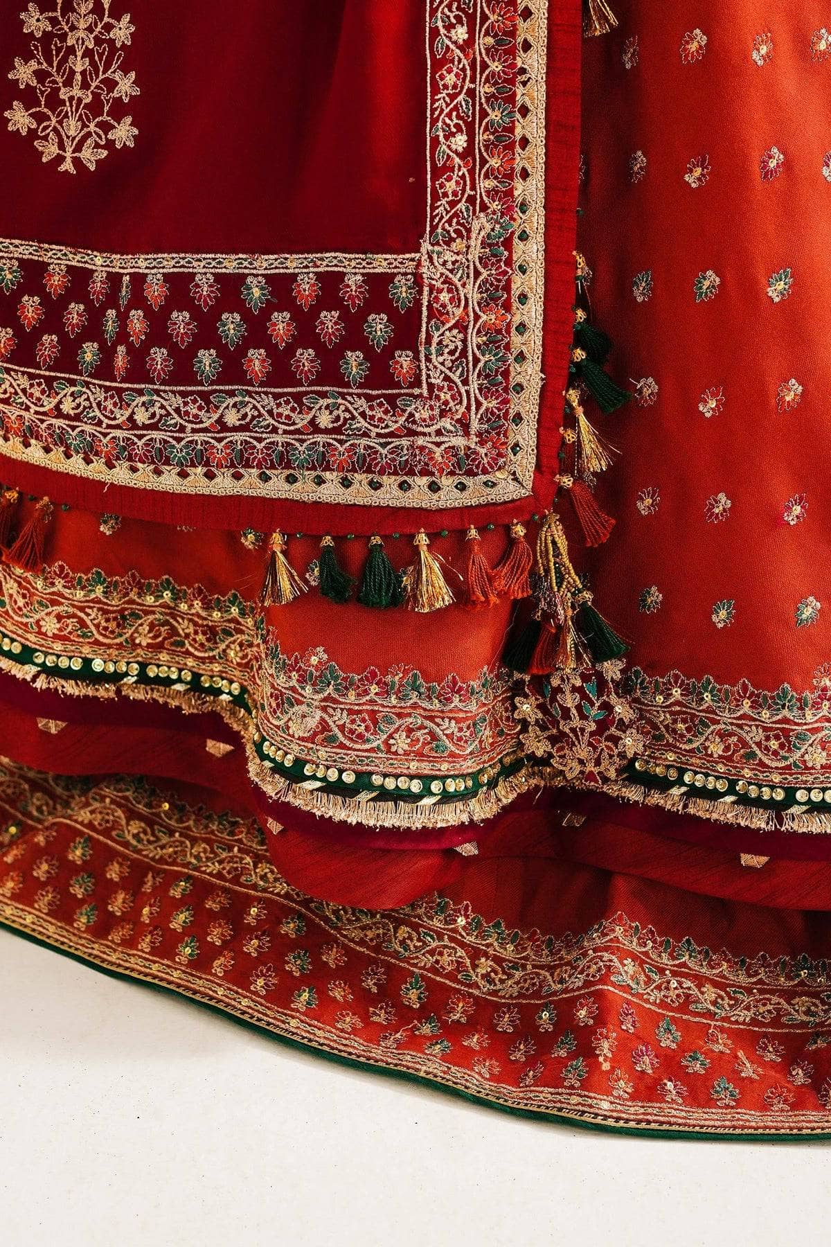 img_zara_shahjahan_winter_23_awwal_boutique