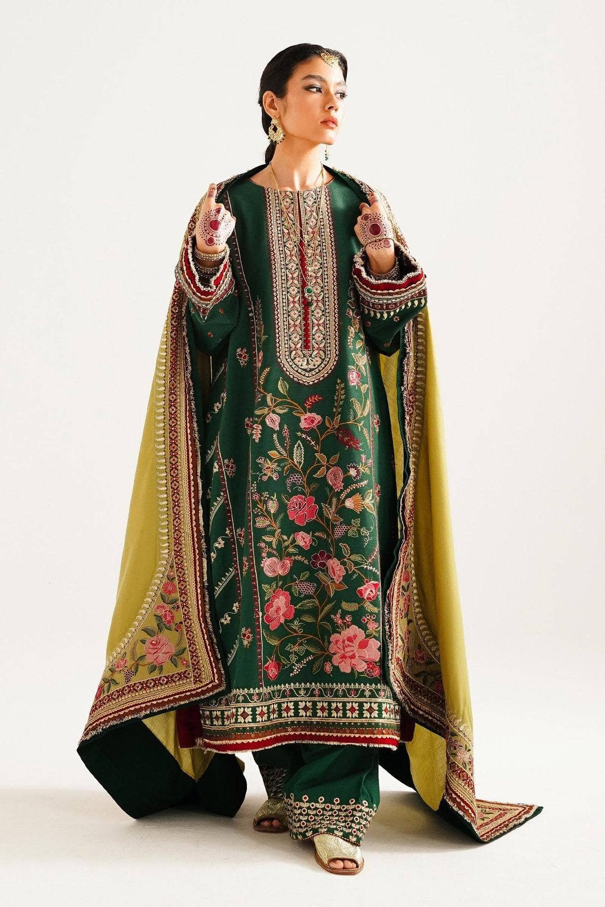 img_zara_shahjahan_winter_23_awwal_boutique