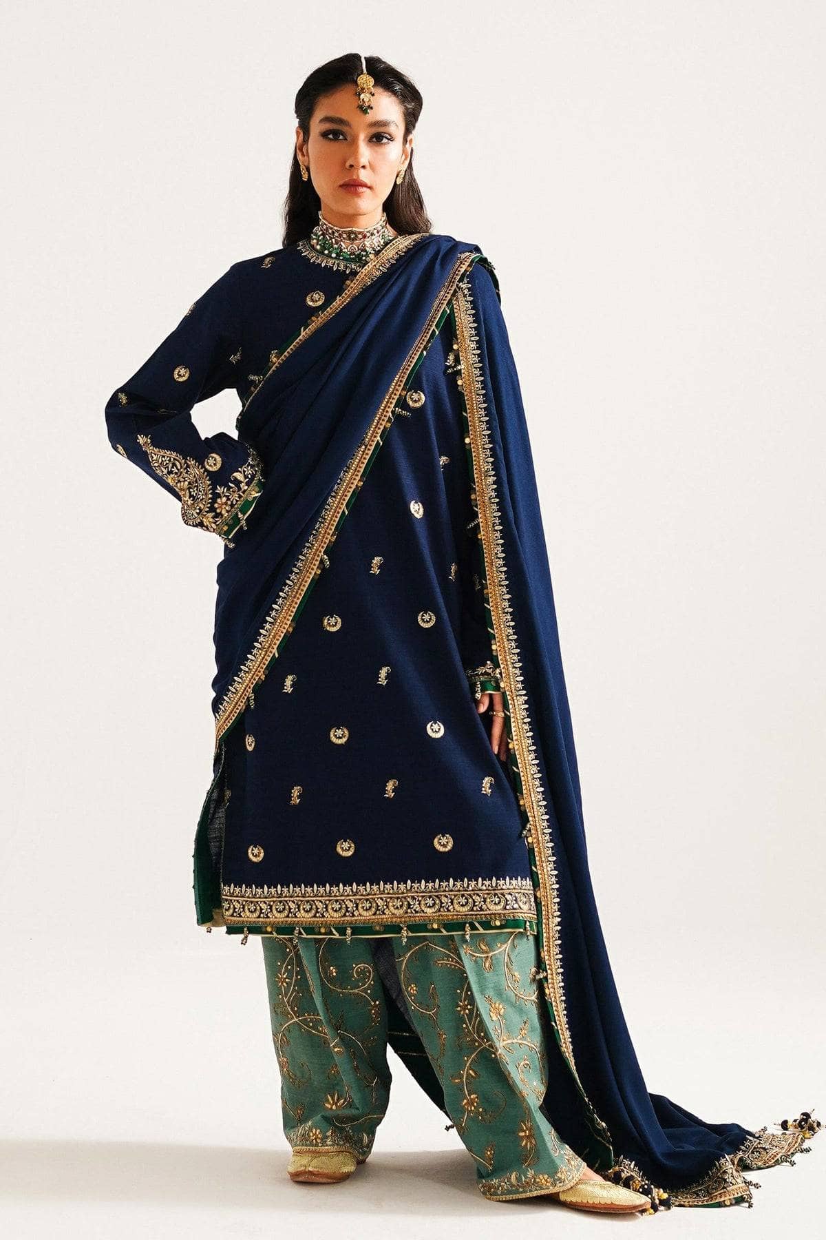 img_zara_shahjahan_winter_23_awwal_boutique