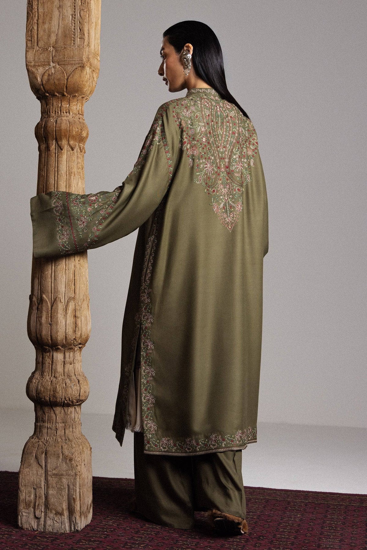 Hot🔥 Seller/Zara Shahjahan Winter 26/Chinar-D2