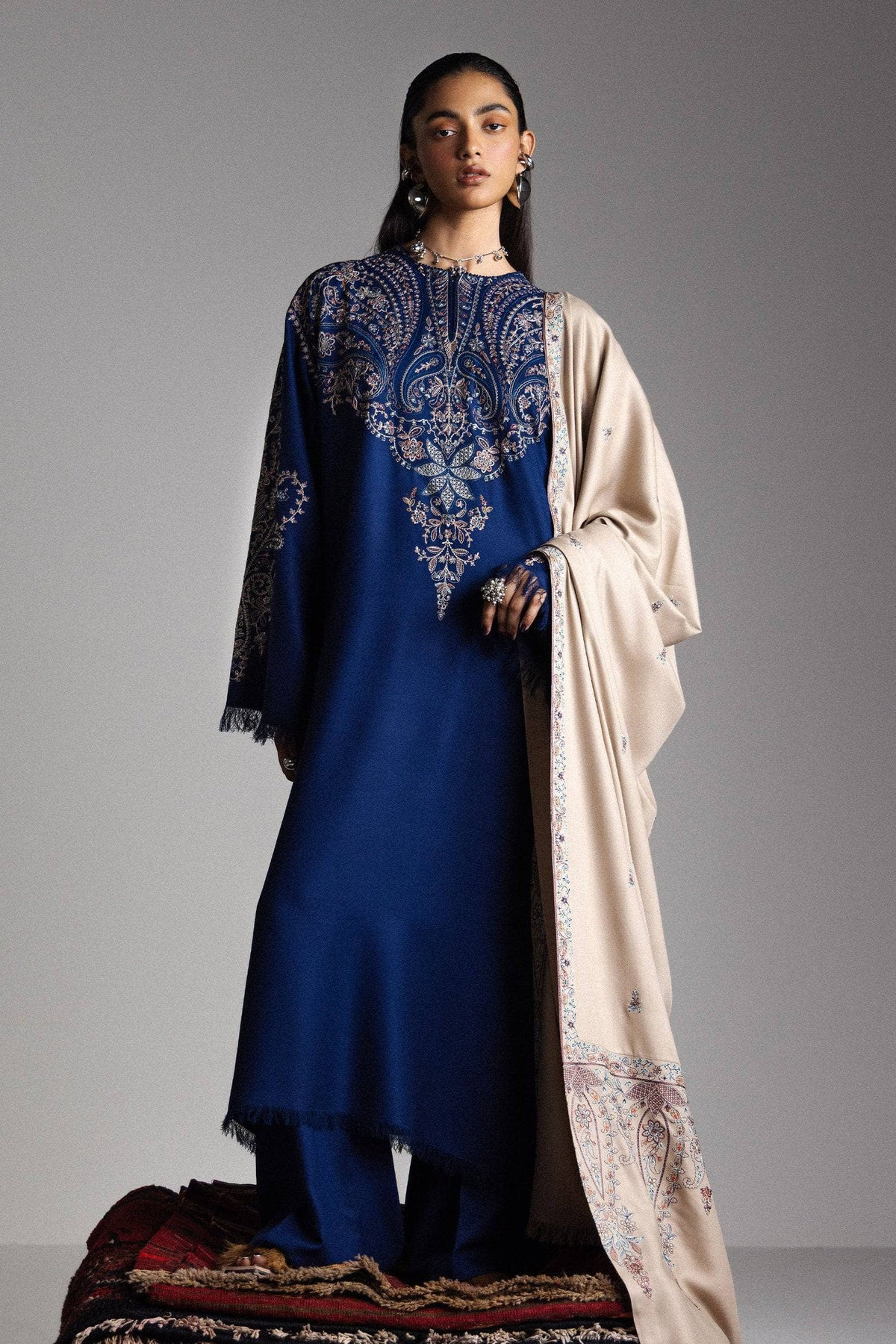 img_zara_shahjahan_winter_26_awwal_boutique