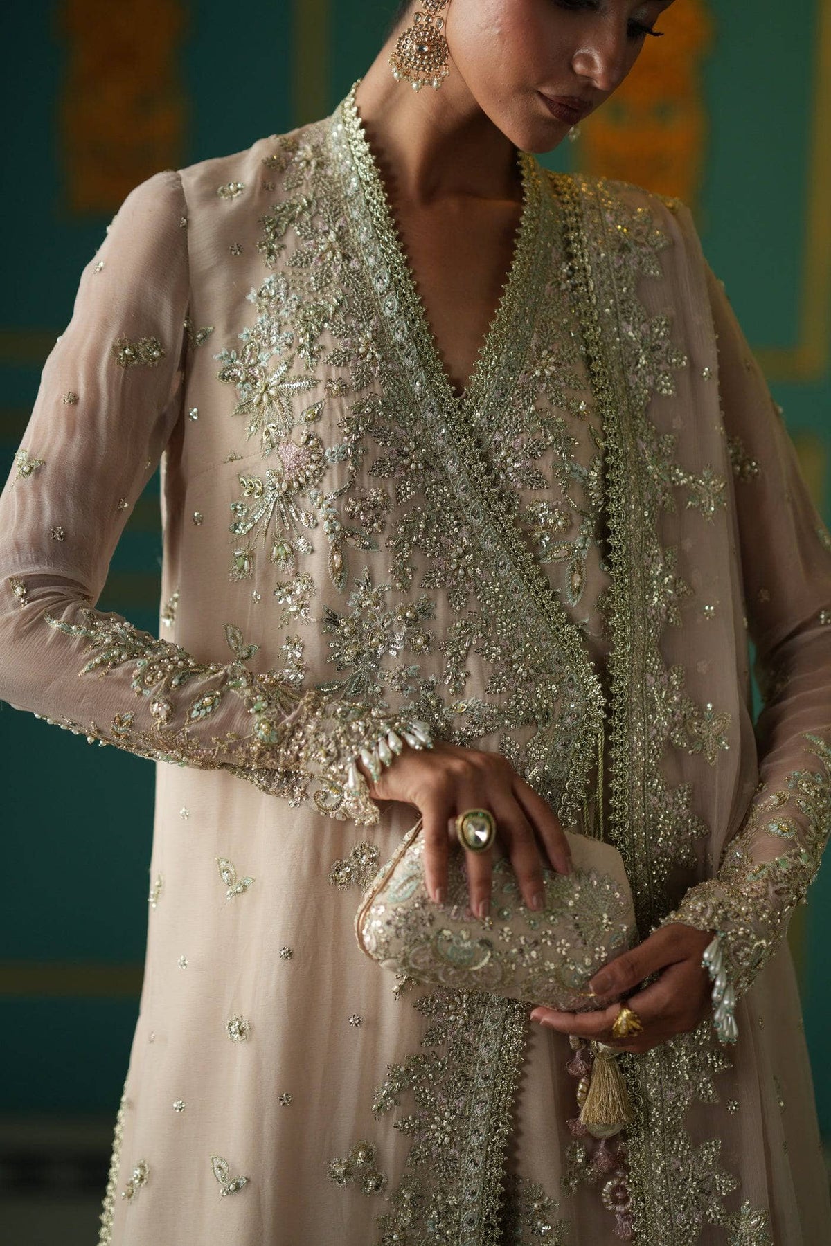 img_Zevk_by_bushra_pracha_awwal_boutique