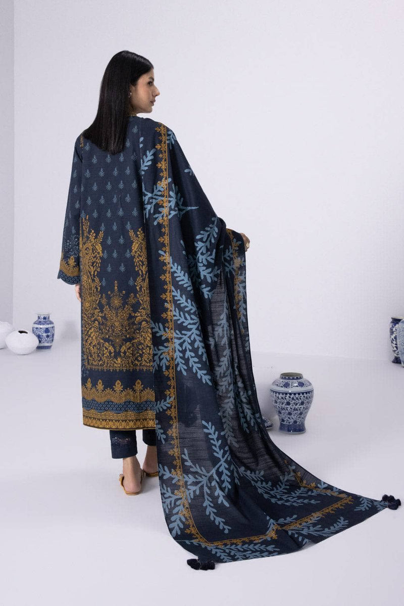 Img_sapphire_khaddar_2022_awwal_boutique