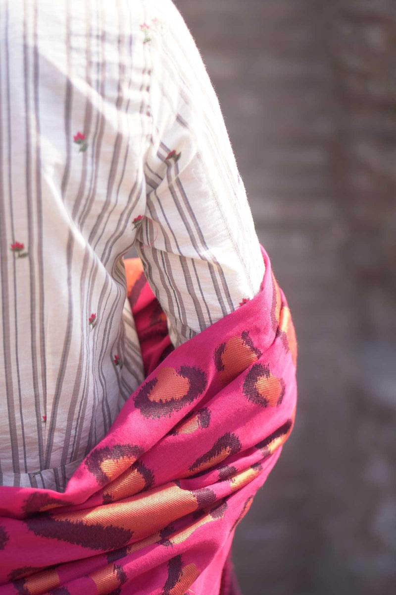 img_zara_shahjahan_lawn_garden_of_love_2020_awwal_boutique