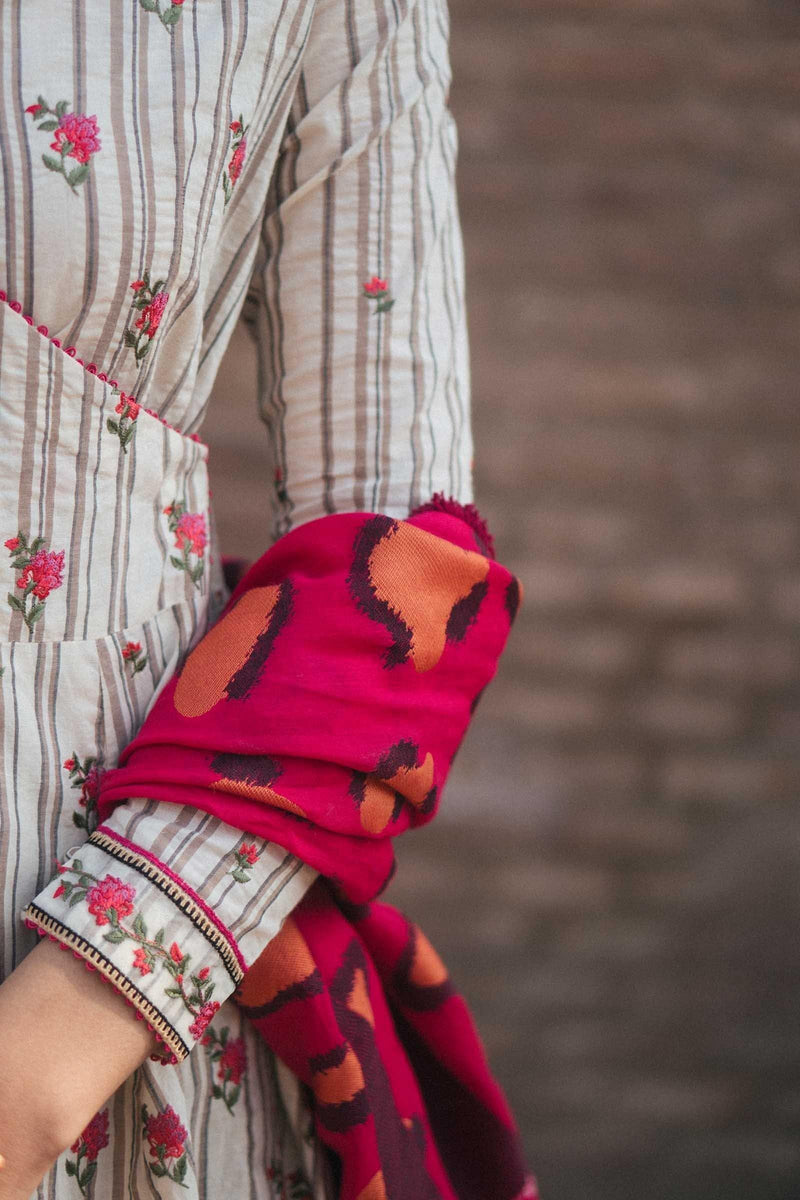 img_zara_shahjahan_lawn_garden_of_love_2020_awwal_boutique