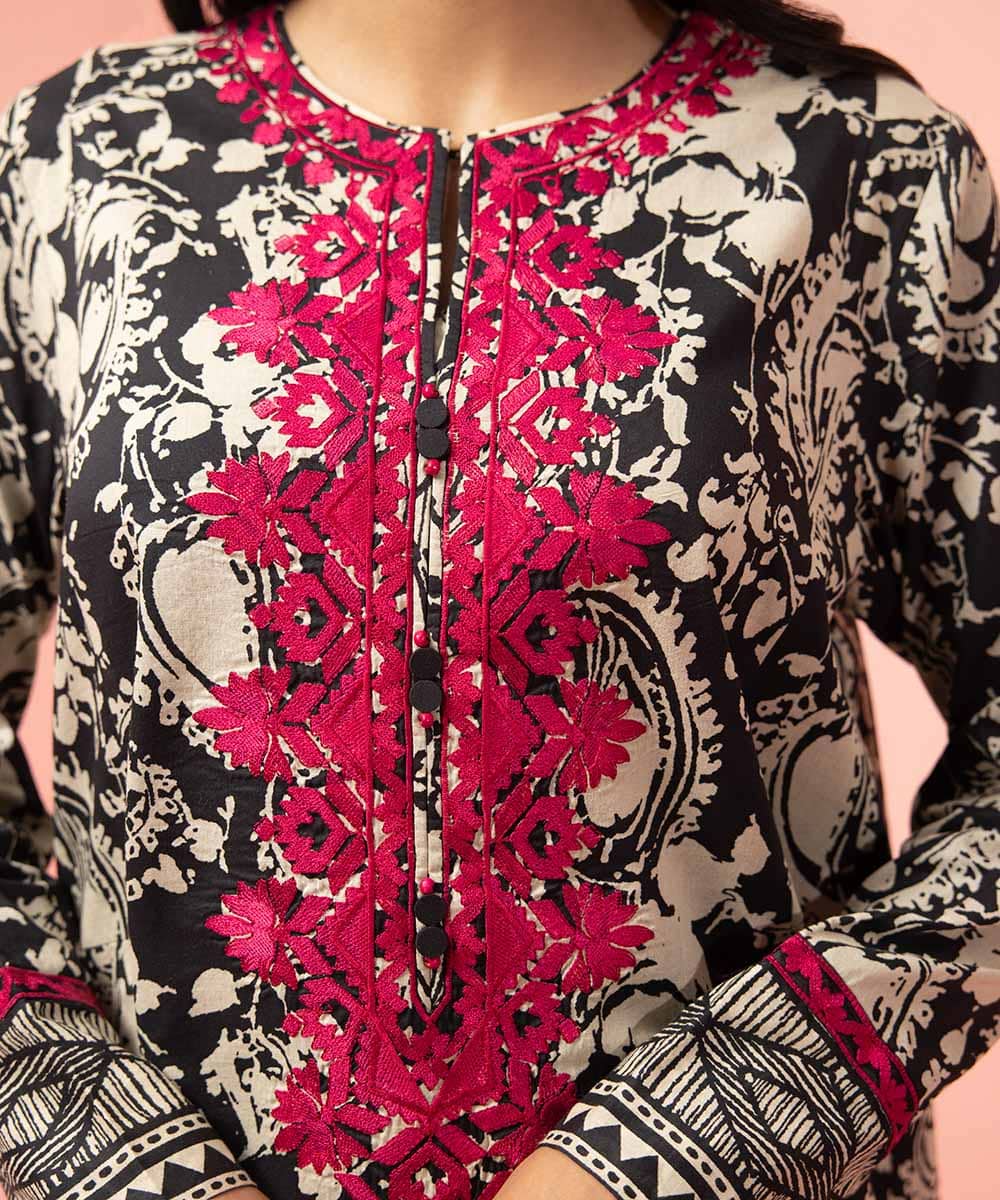 Img_sapphire_lawn_23_awwal_boutique