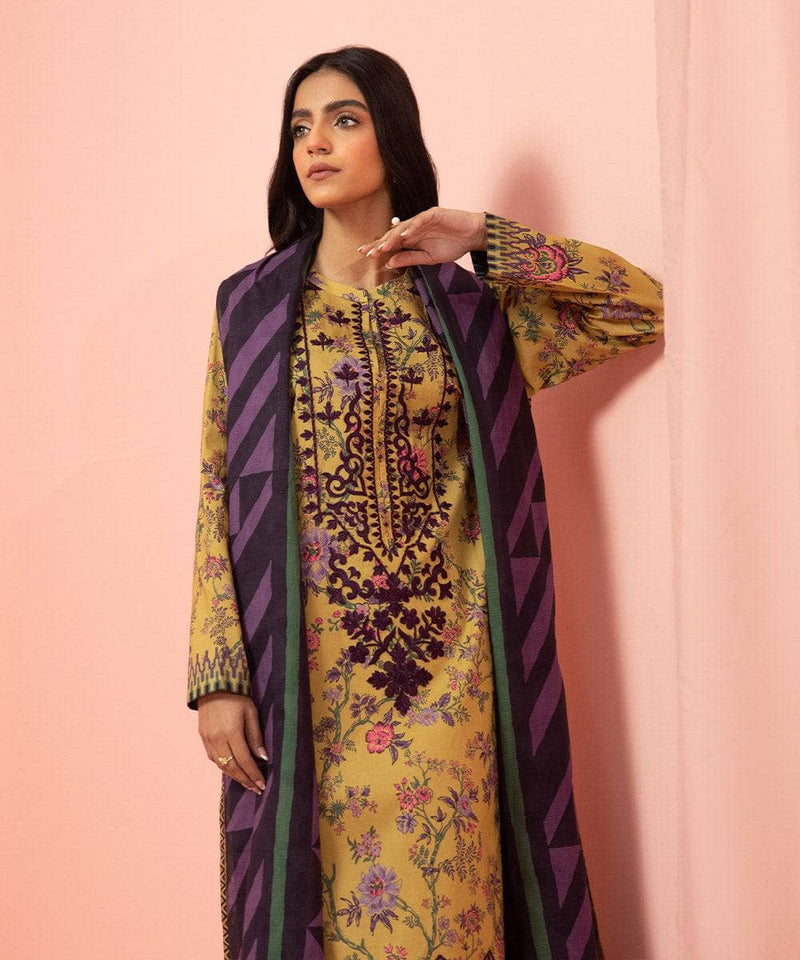 img_sapphire_lawn_23_awwal_boutique