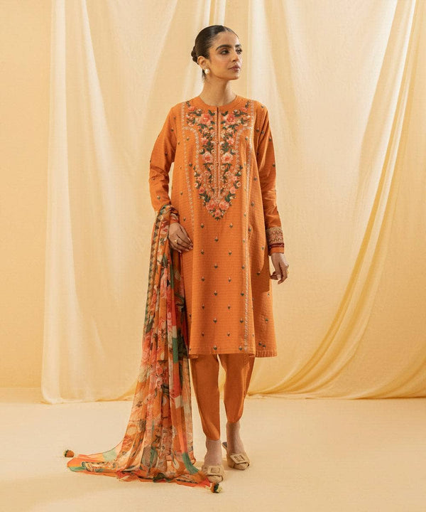 Img_sapphire_lawn_23_awwal_boutique