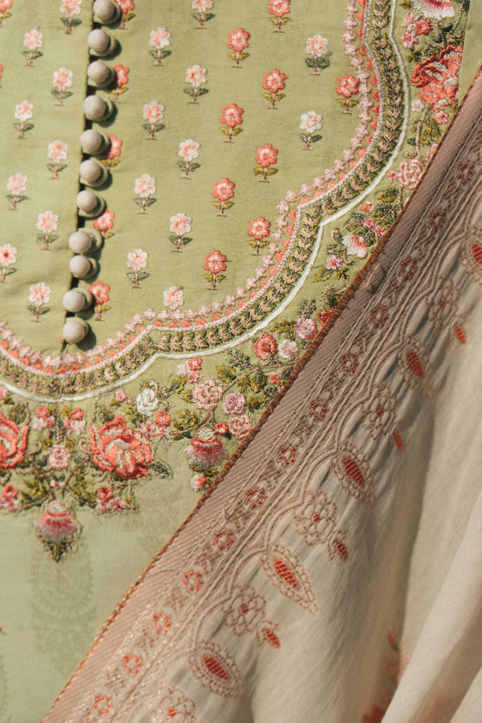 img_zara_shahjahan_lawn_garden_of_love_2020_awwal_boutique