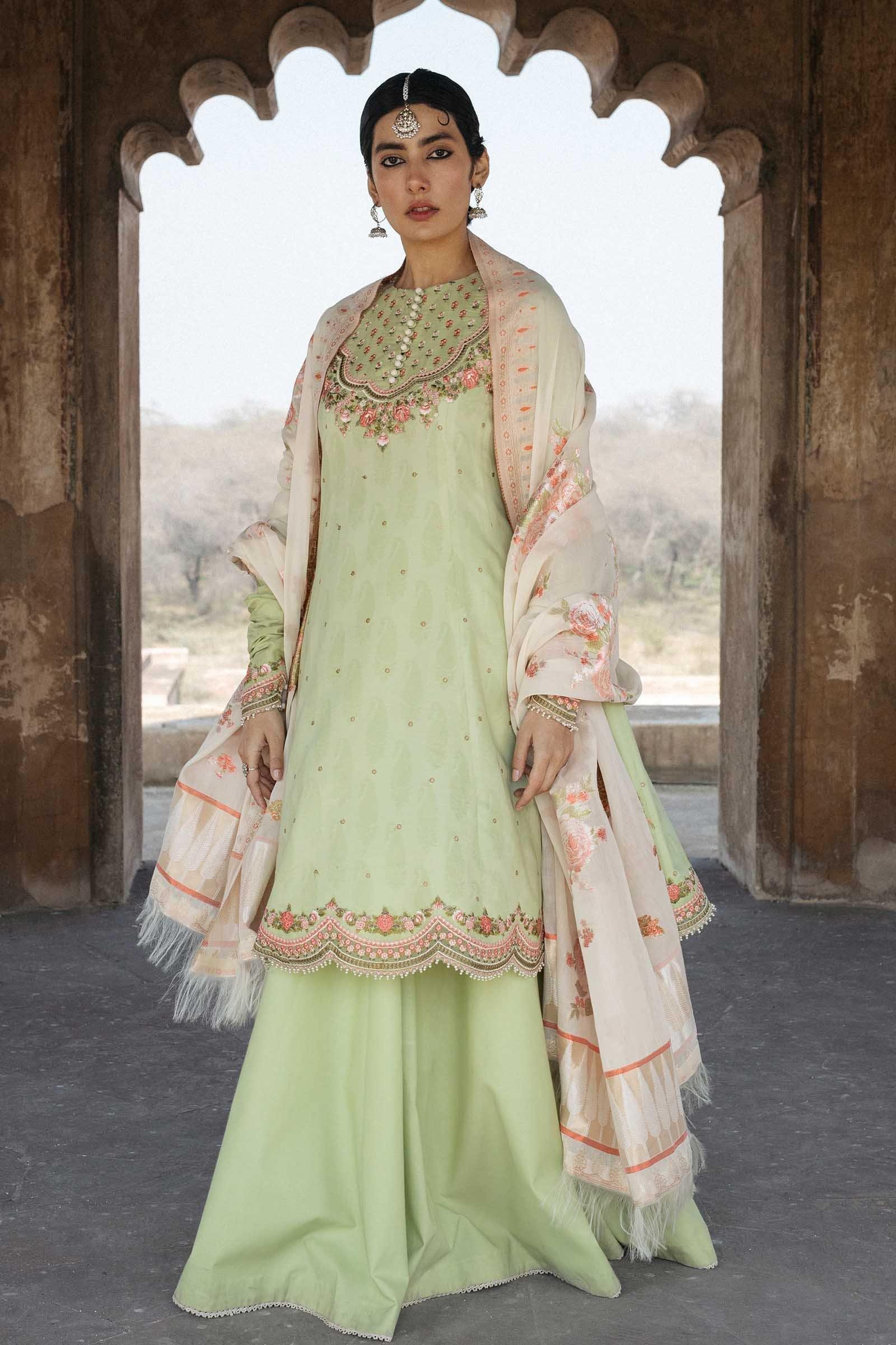 img_zara_shahjahan_lawn_garden_of_love_2020_awwal_boutique