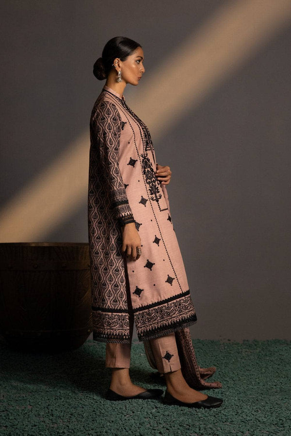 img_sapphire_winter_2022_awwal_boutique