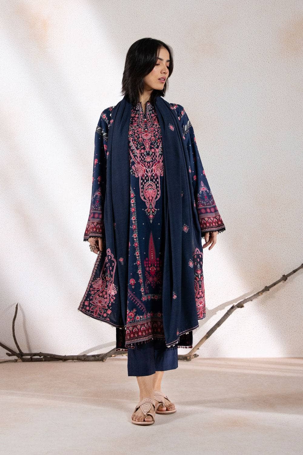 Img_sapphire_winter_2022_awwal_boutique