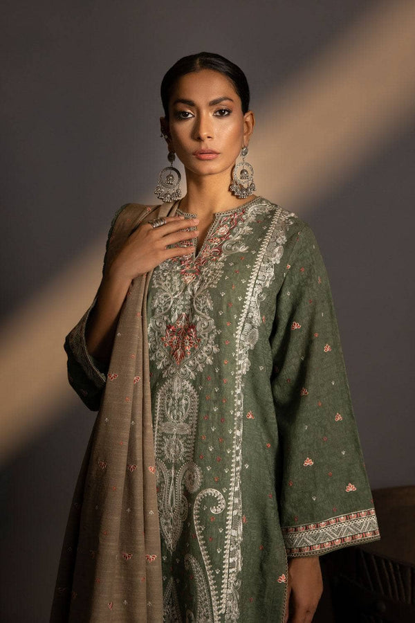 img_sapphire_winter_2022_awwal_boutique