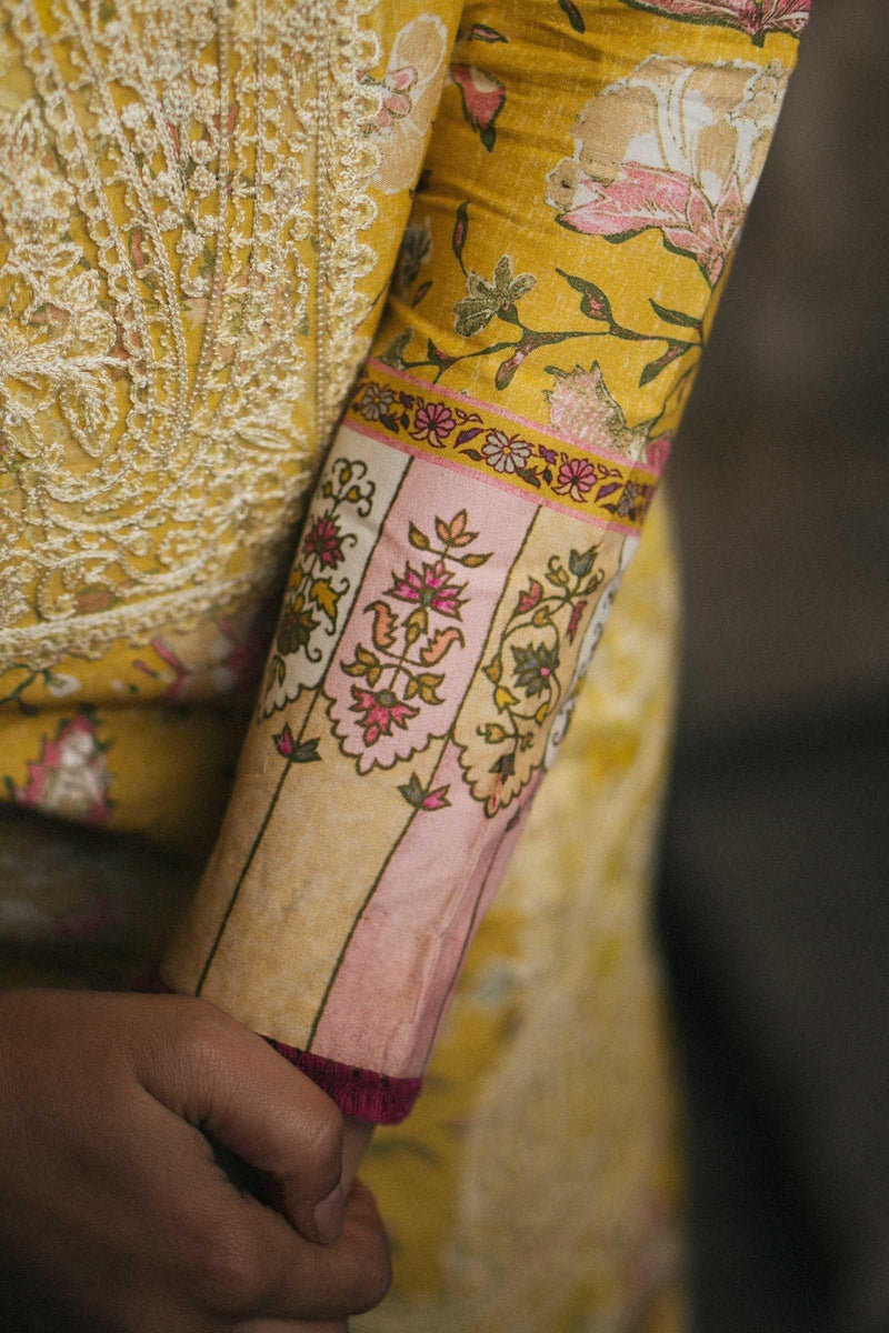 img_zara_shahjahan_lawn_garden_of_love_2020_awwal_boutique