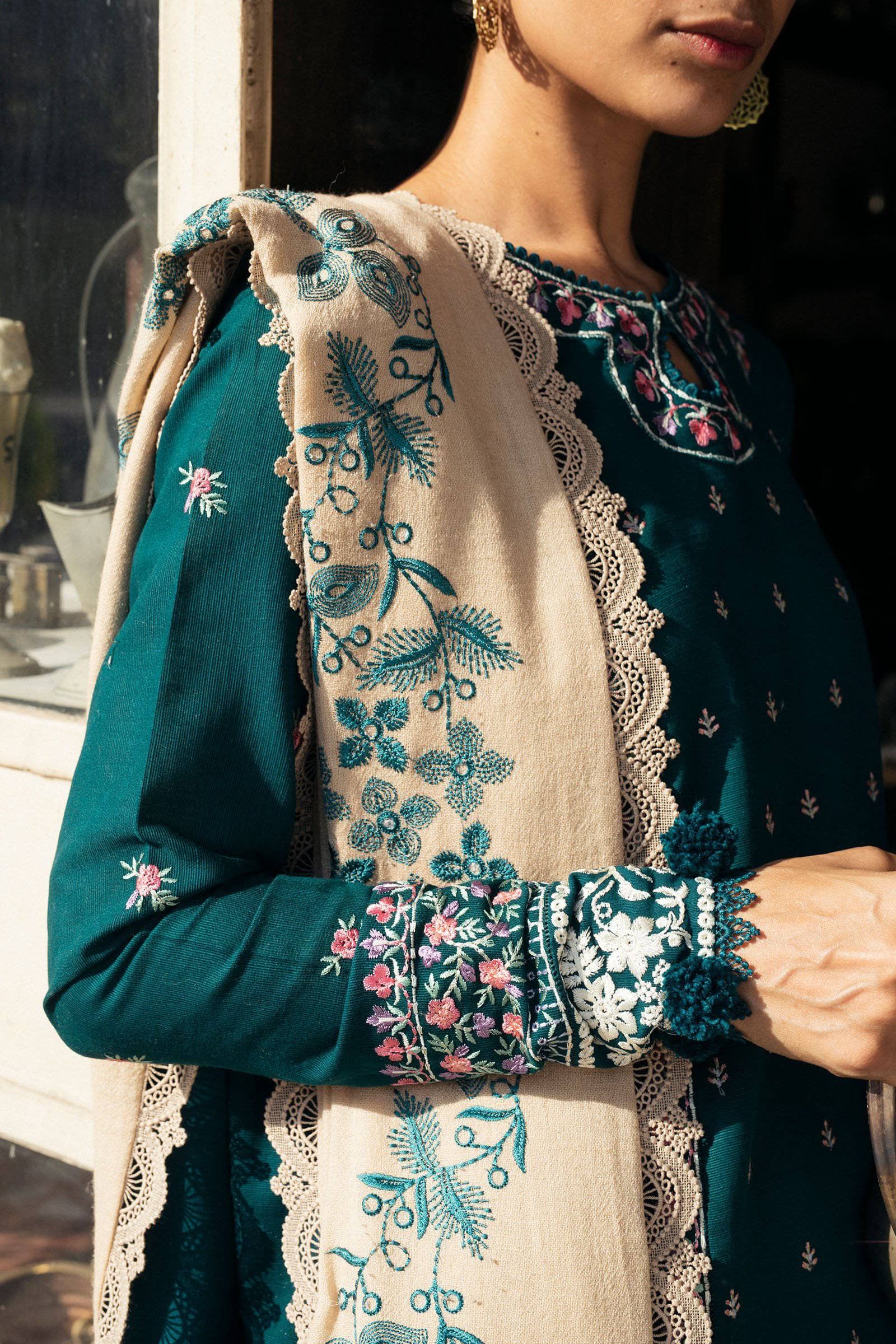 Restocked/Zaha Humrahi Winter/Negin/07/Khaddar