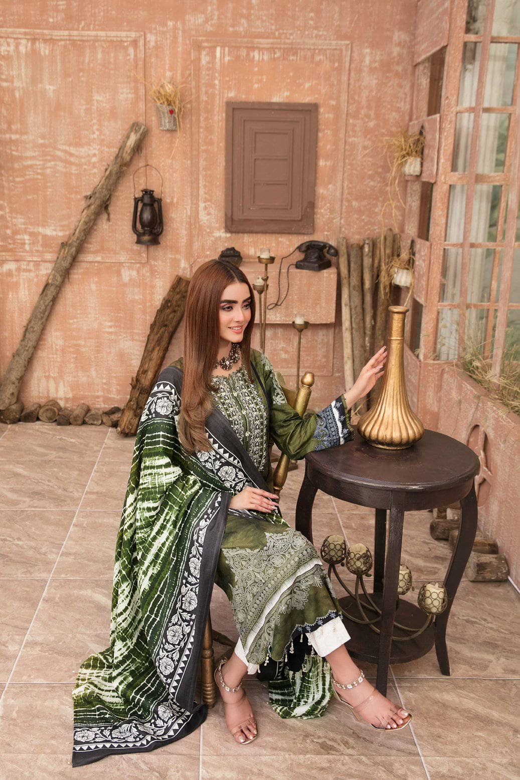 img_tawakkal_ashnaa_tye_and_dye_awwal_boutique