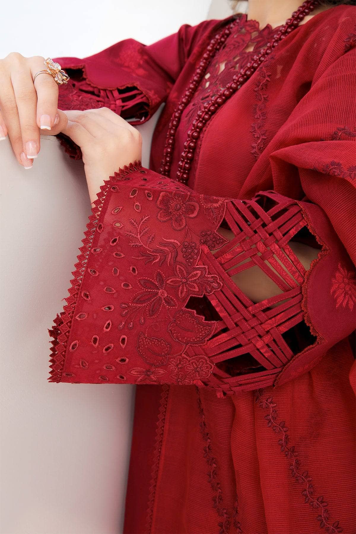 img_baroque_exclsuive_unstitched_lawn_23_awwal_boutique