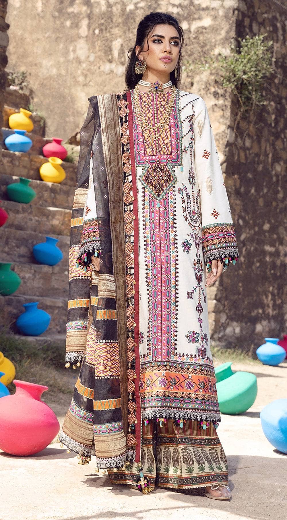 Img_anaya_viva_lawn_22_awwal_boutique