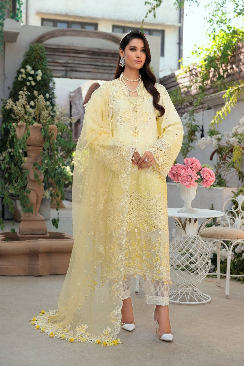 img_anaya_chikankari_lawn_awwal_boutique