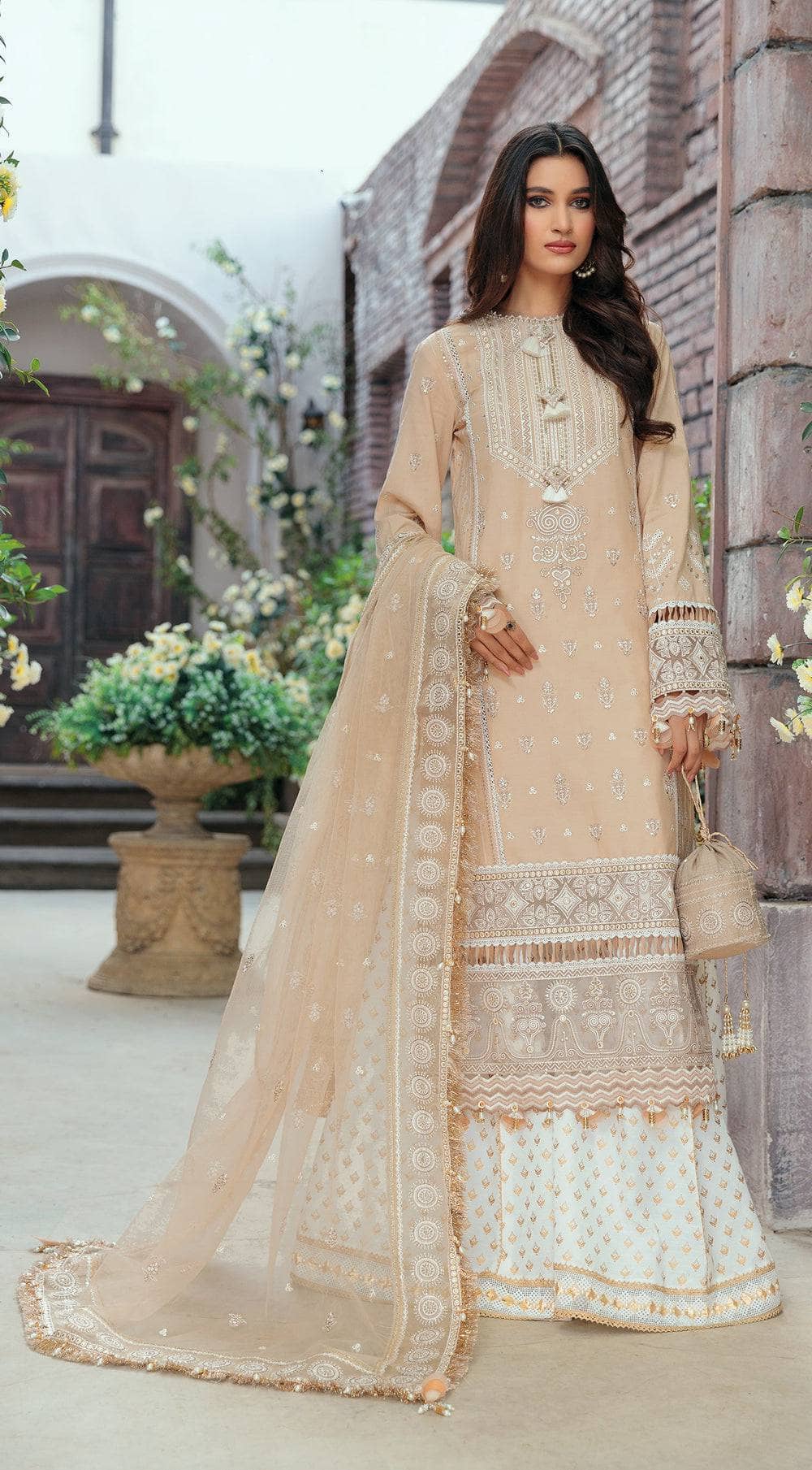 img_anaya_chikankari_lawn_awwal_boutique