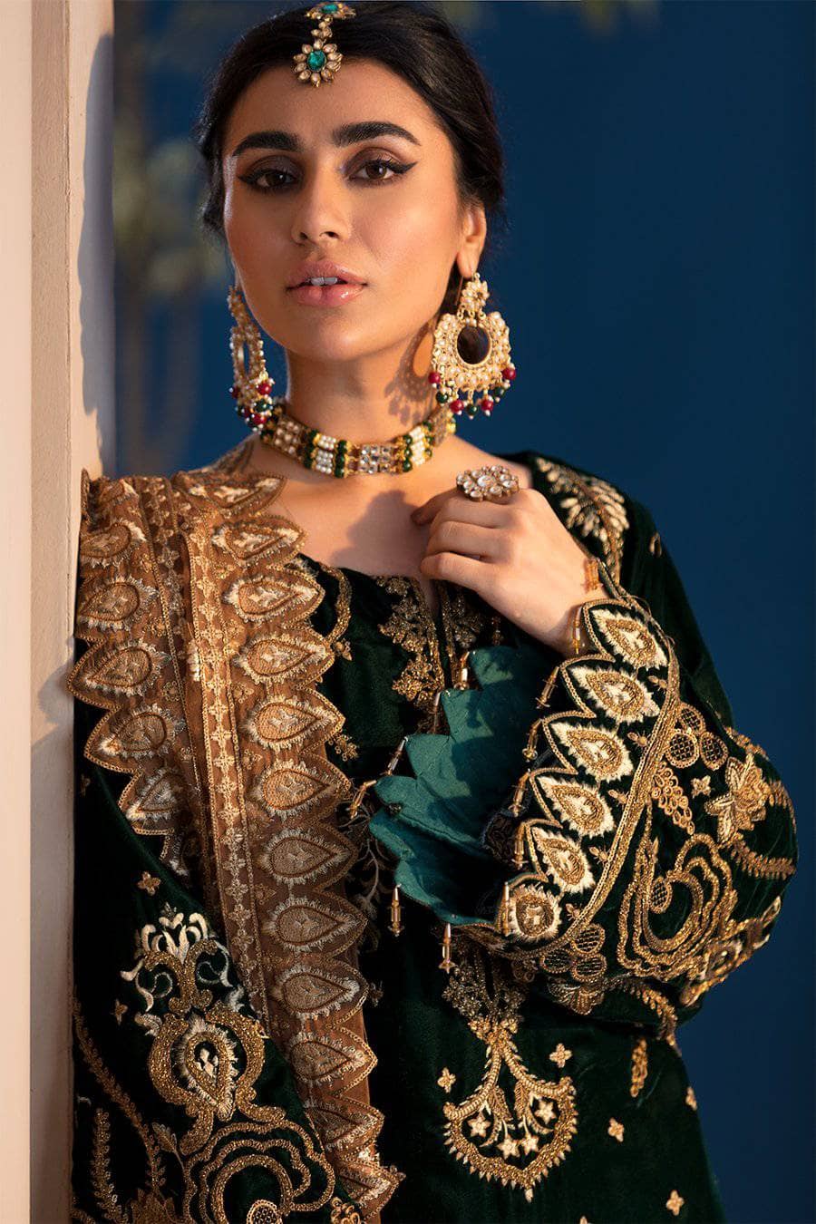 img_emaan_adeel_velvet_awwal_boutique