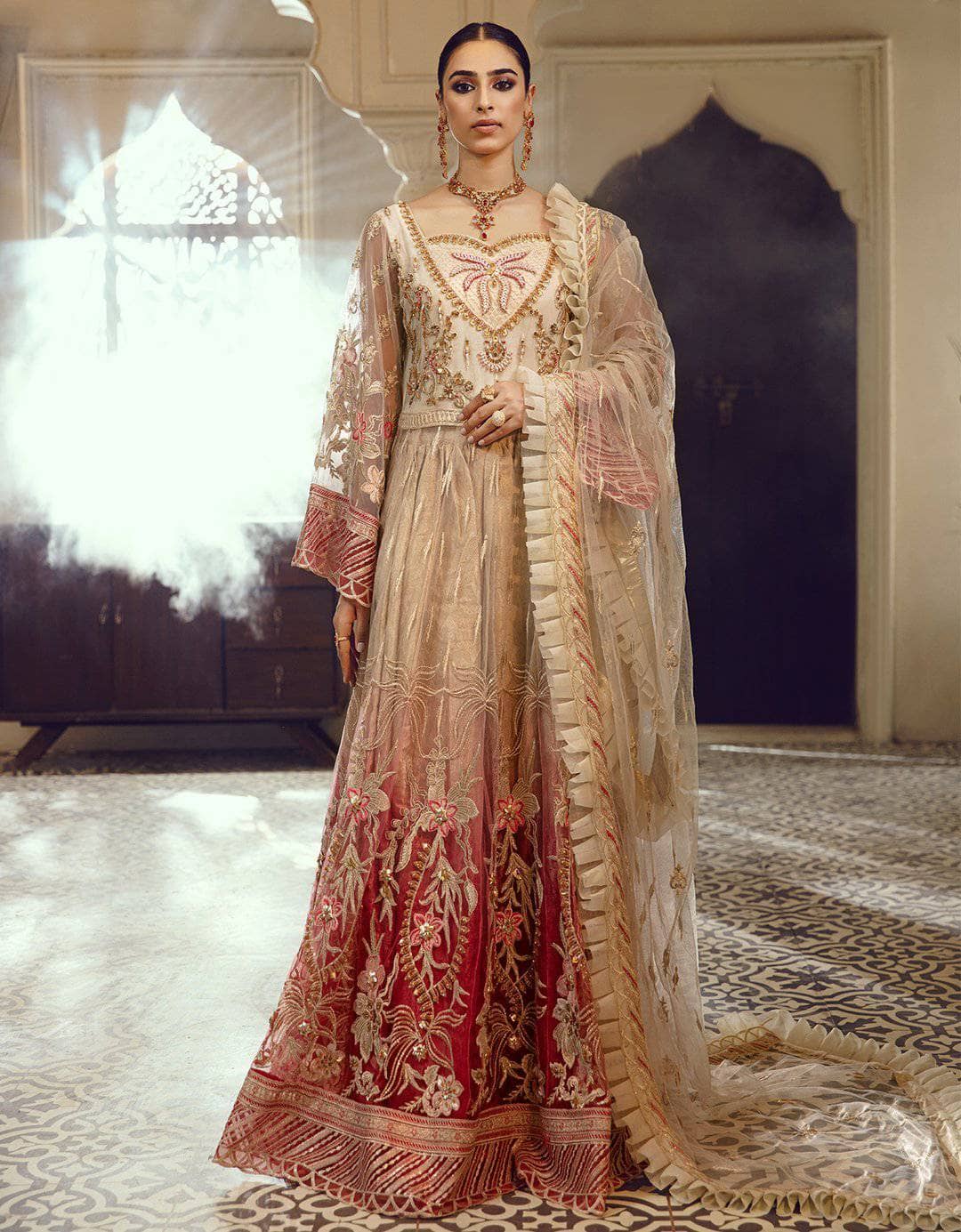 img_emaan_adeel_belle_robe_wedding_edition_awwal_boutique