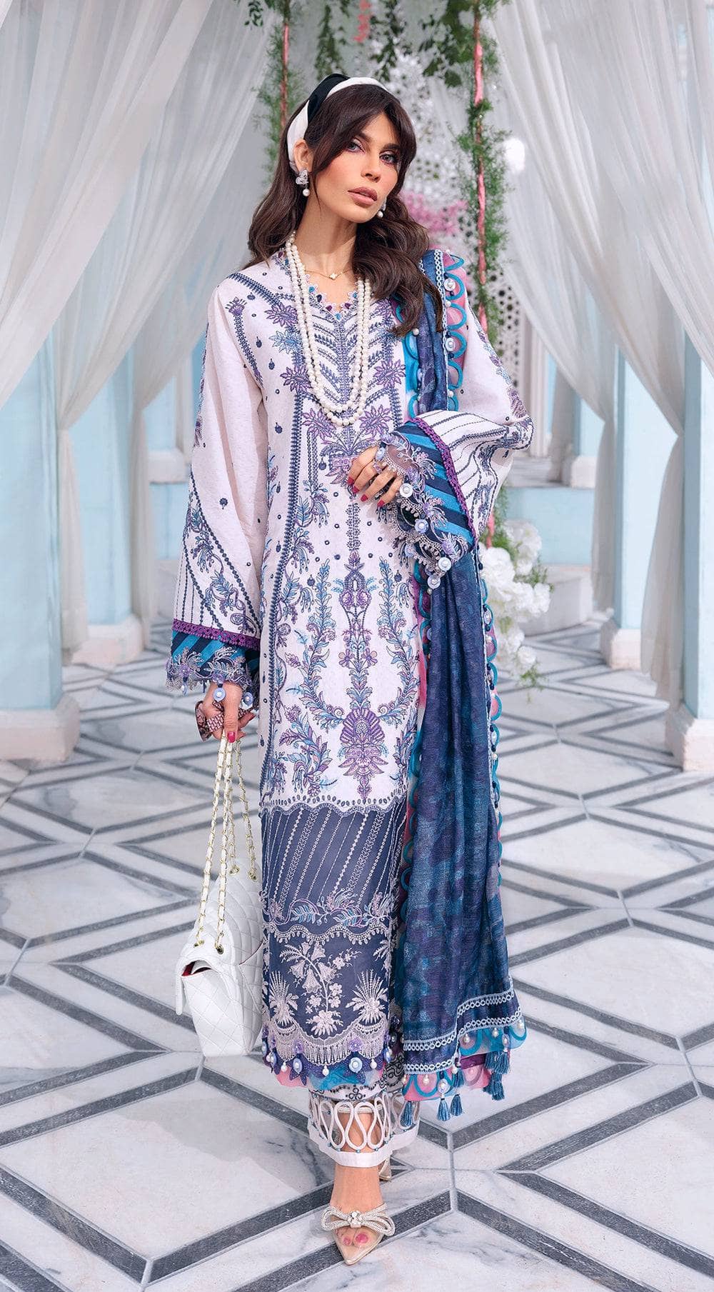 img_anaya_lawn_22_awwal_boutique