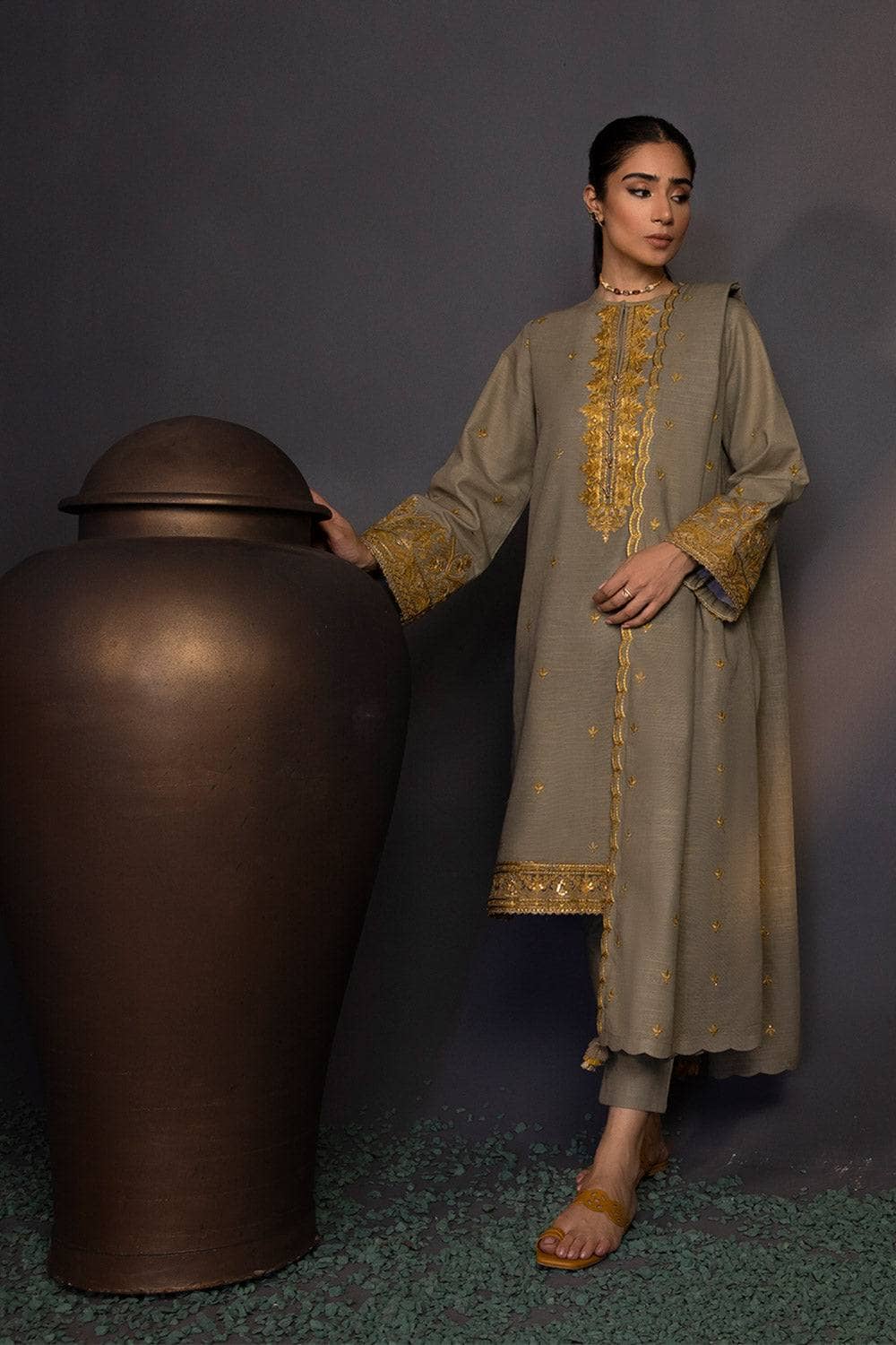 Img_sapphire_winter_2022_awwal_boutique