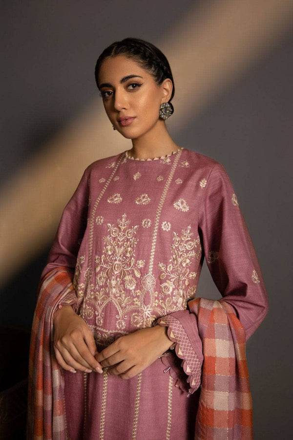 Img_sapphire_winter_2022_awwal_boutique